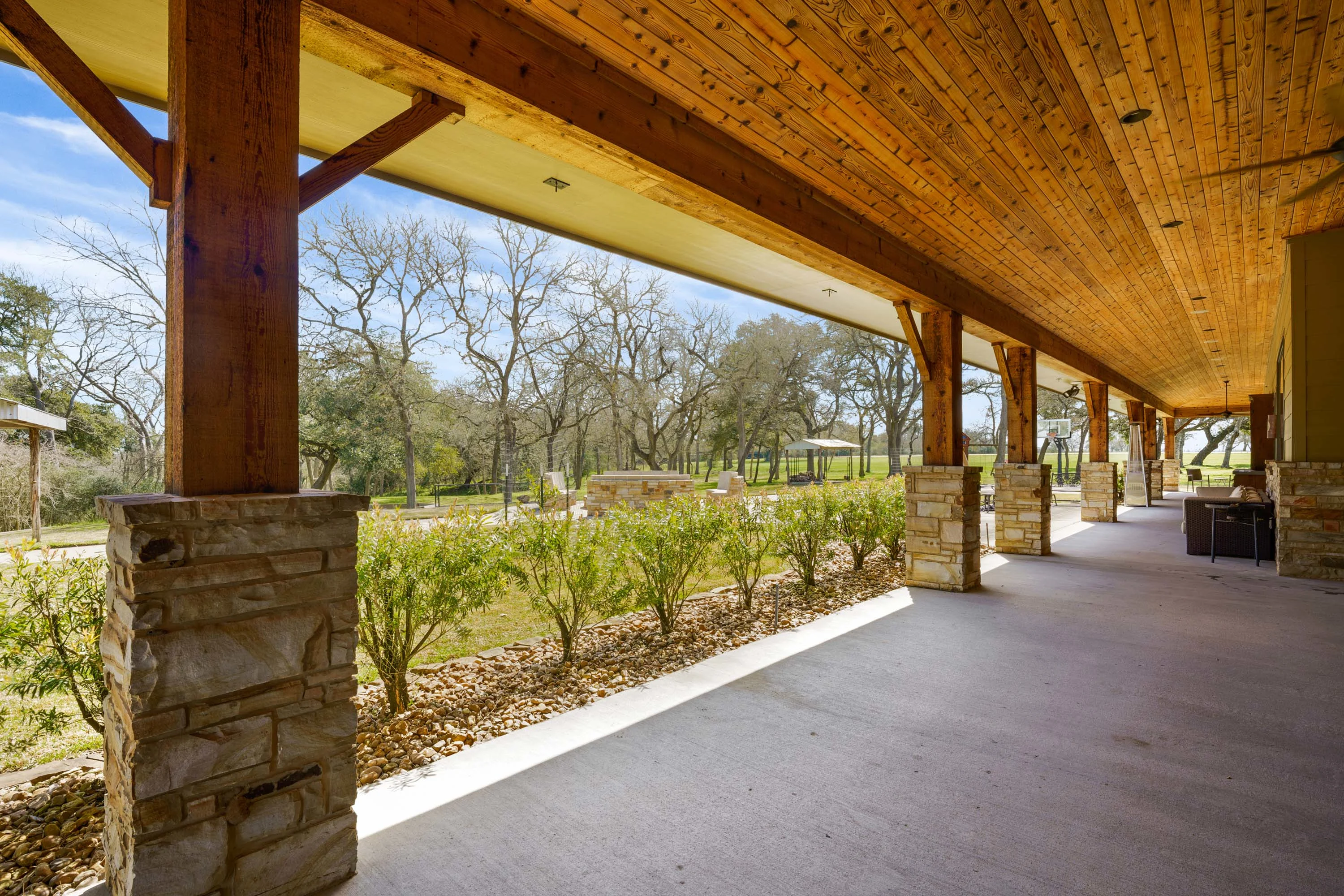 1773 County Road 101, Colorado County, Texas 78934 - 1773-county-road-101-columbus-texas37_zcuffx