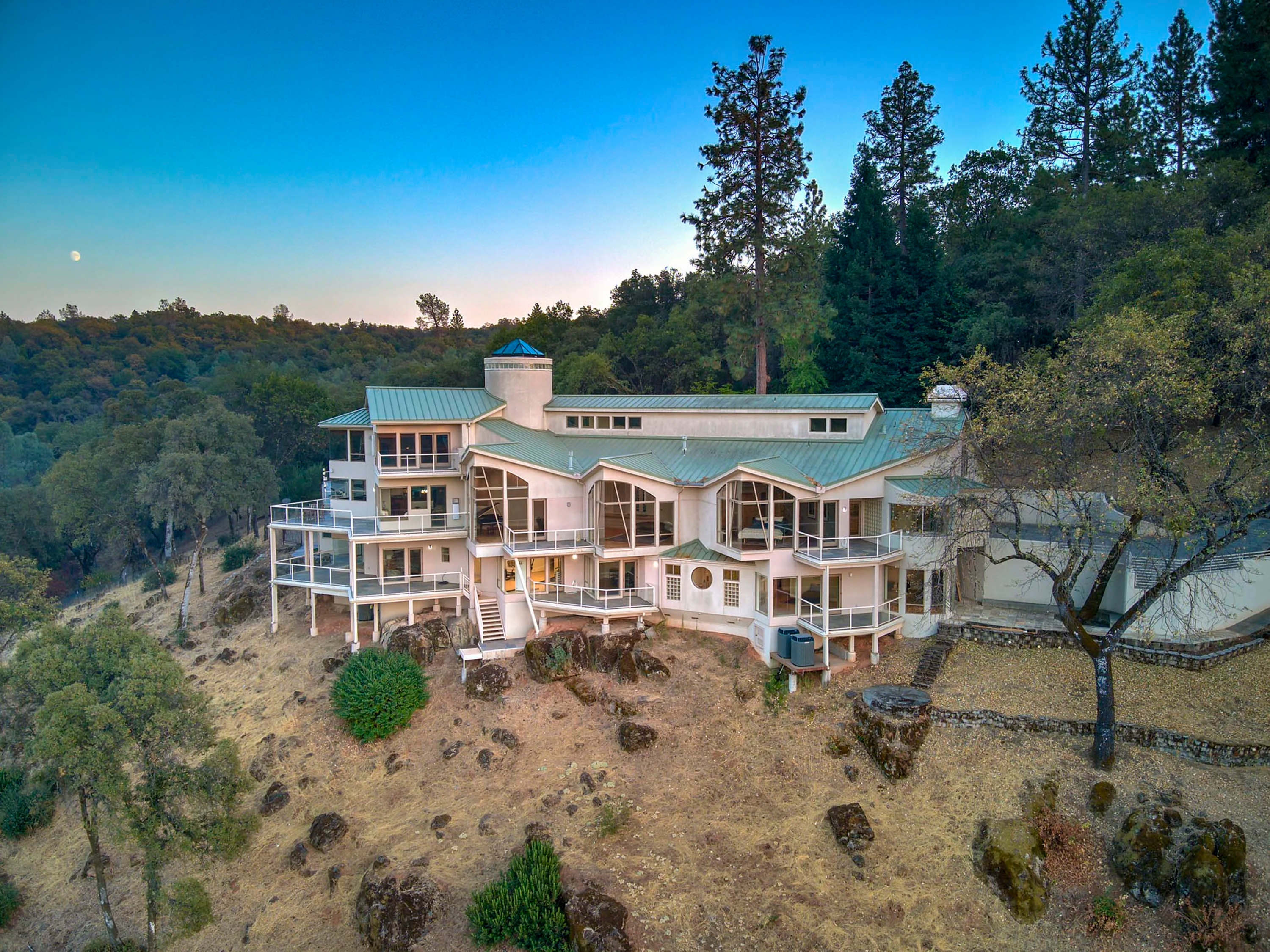 11391 Overhill Drive, Near Lake Tahoe, California 95602 - 11391-overhill_71_w0zzut