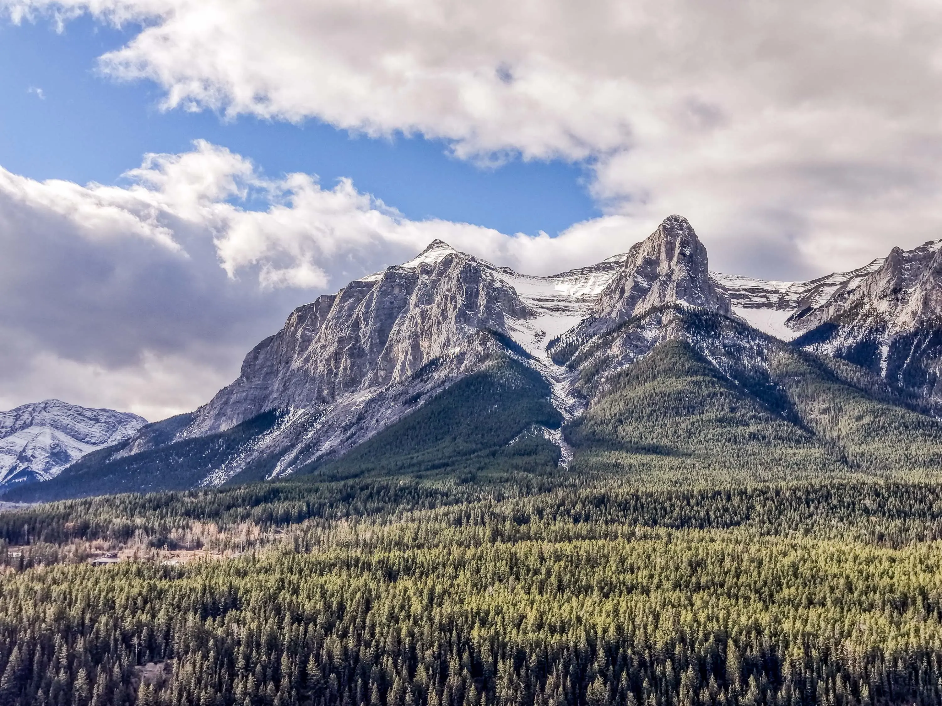 05 5 Woodside Lane, Canmore, Alberta T1W 1T1 - Luxury Real Estate - Concierge Auctions