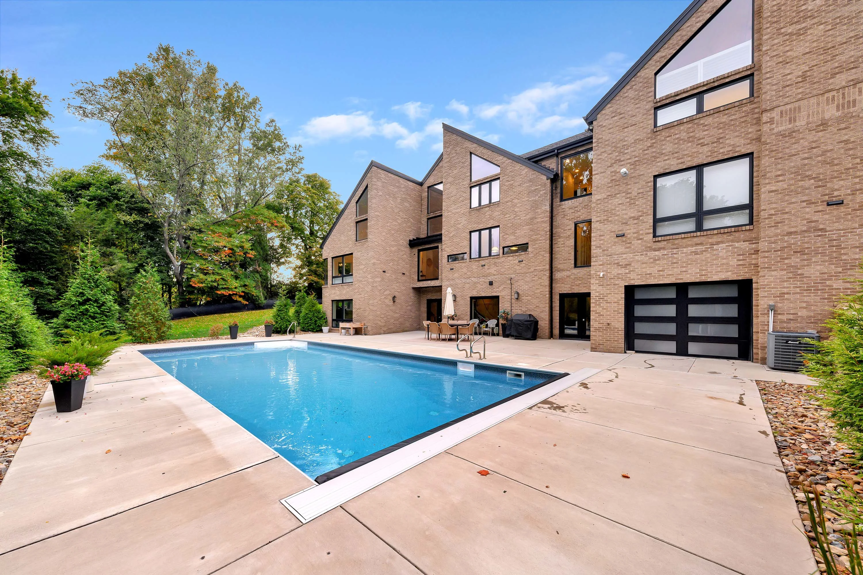 751 Chestnut Road, Near Pittsburgh, Pennsylvania 15143 - 751-chestnut-road-sewickley-pennsylvania58_mdwlcm