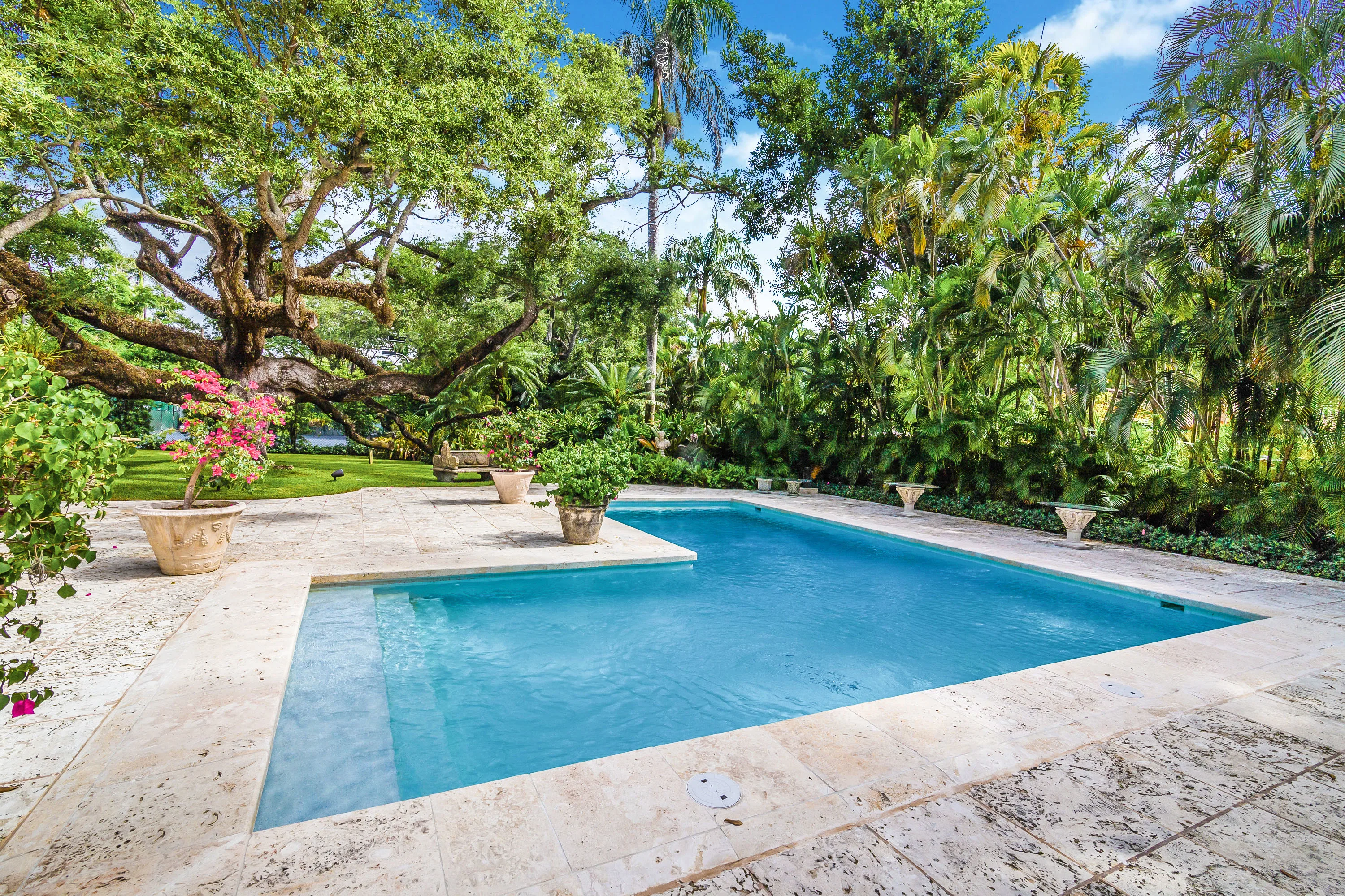 2131 South Bayshore Drive, Miami, Florida 33133 - 2131-south-bayshore-drive-miami-florida031_mtxugb