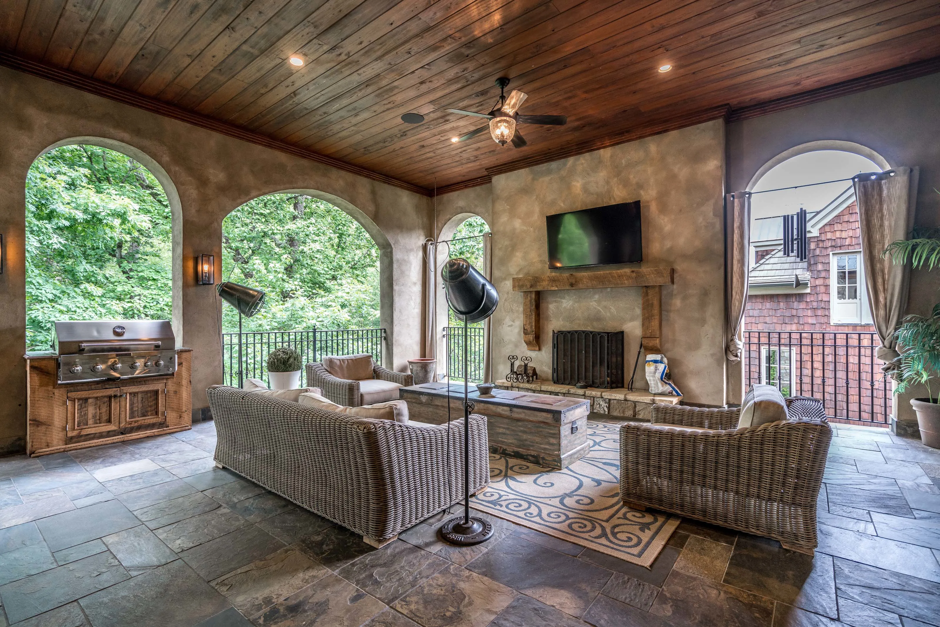 5635 Claire Rose Lane, Atlanta, Georgia 30327 - 5635-claire-rose-lane-atlanta-georgia55_tbuh9u