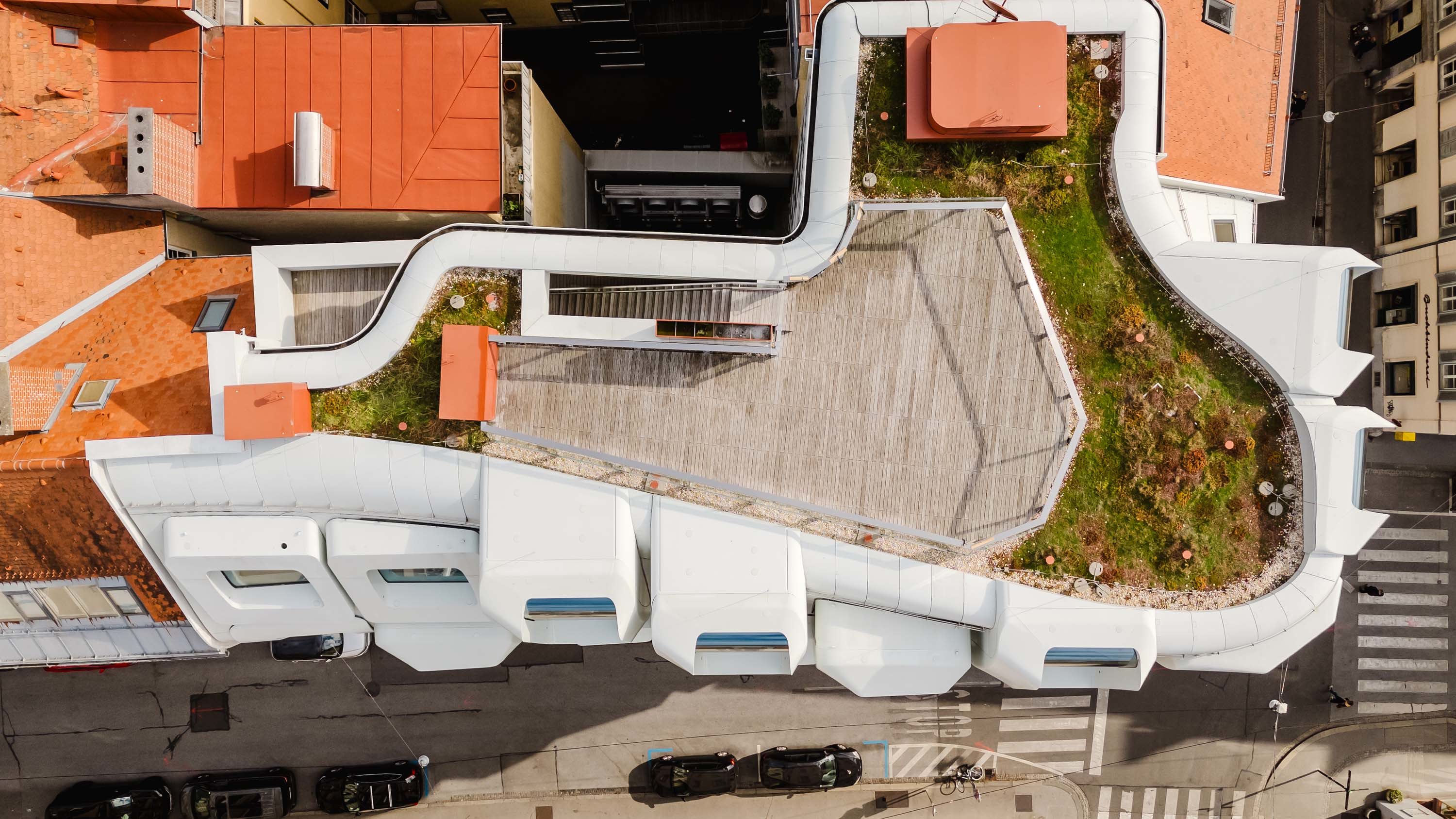 48 ARGOS by Zaha Hadid - Luxury Real Estate - Concierge Auctions
