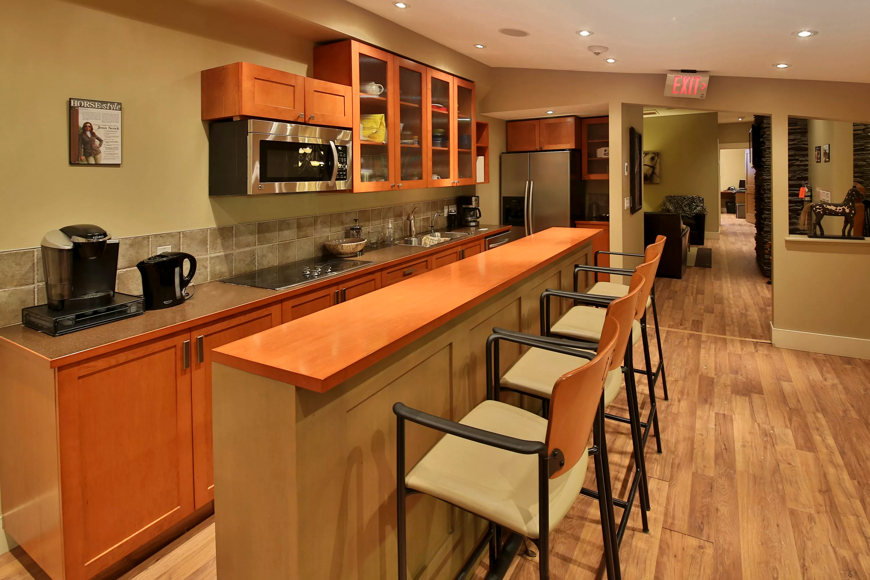 242243 64 Street West, Calgary, Alberta , Canada - 242243-64-street-west-calgary-alberta-canada08-2_wgbllg