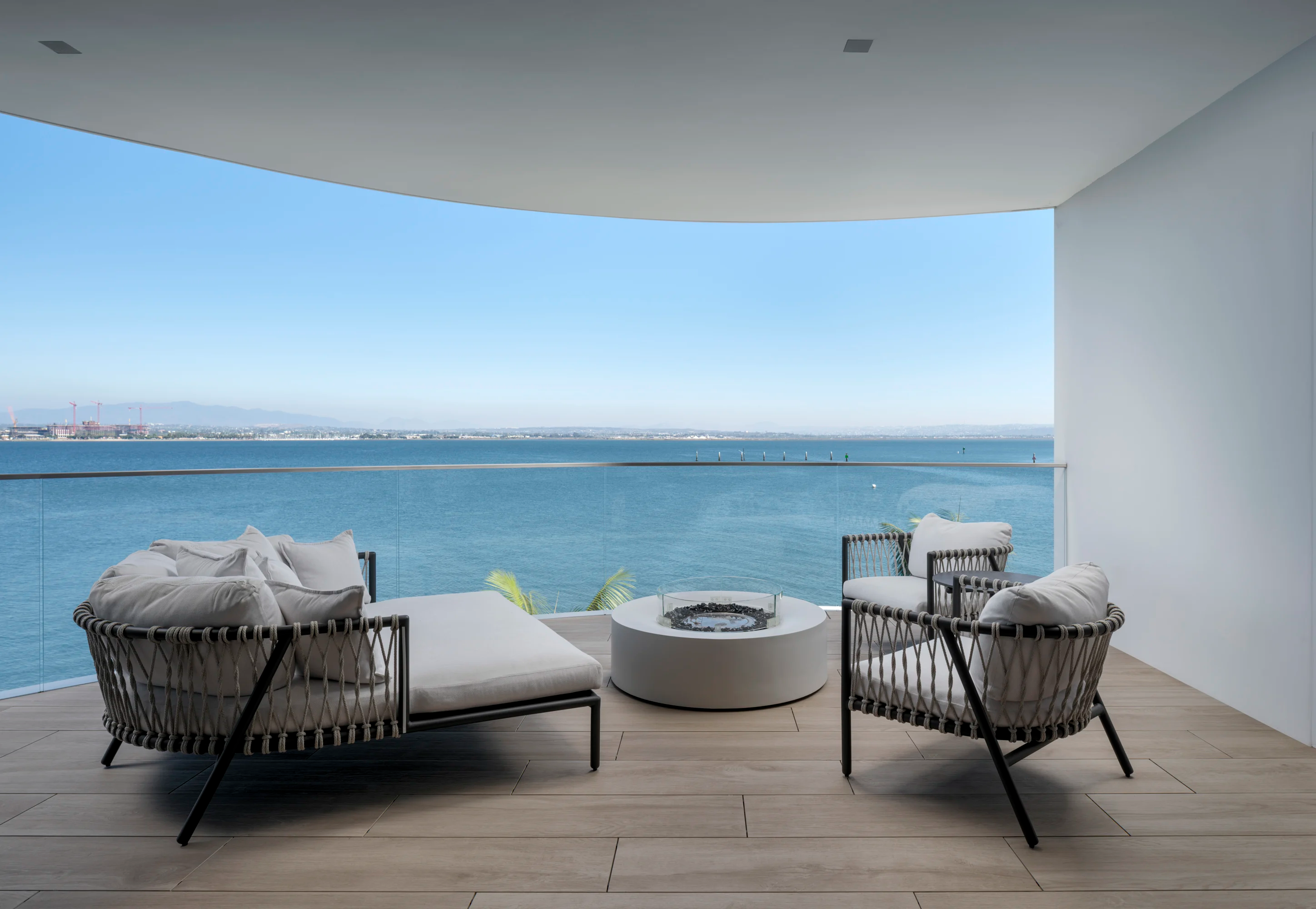 3 The Point, Coronado, San Diego Bay, California 92118 - 3_The_Point_24_x63htz