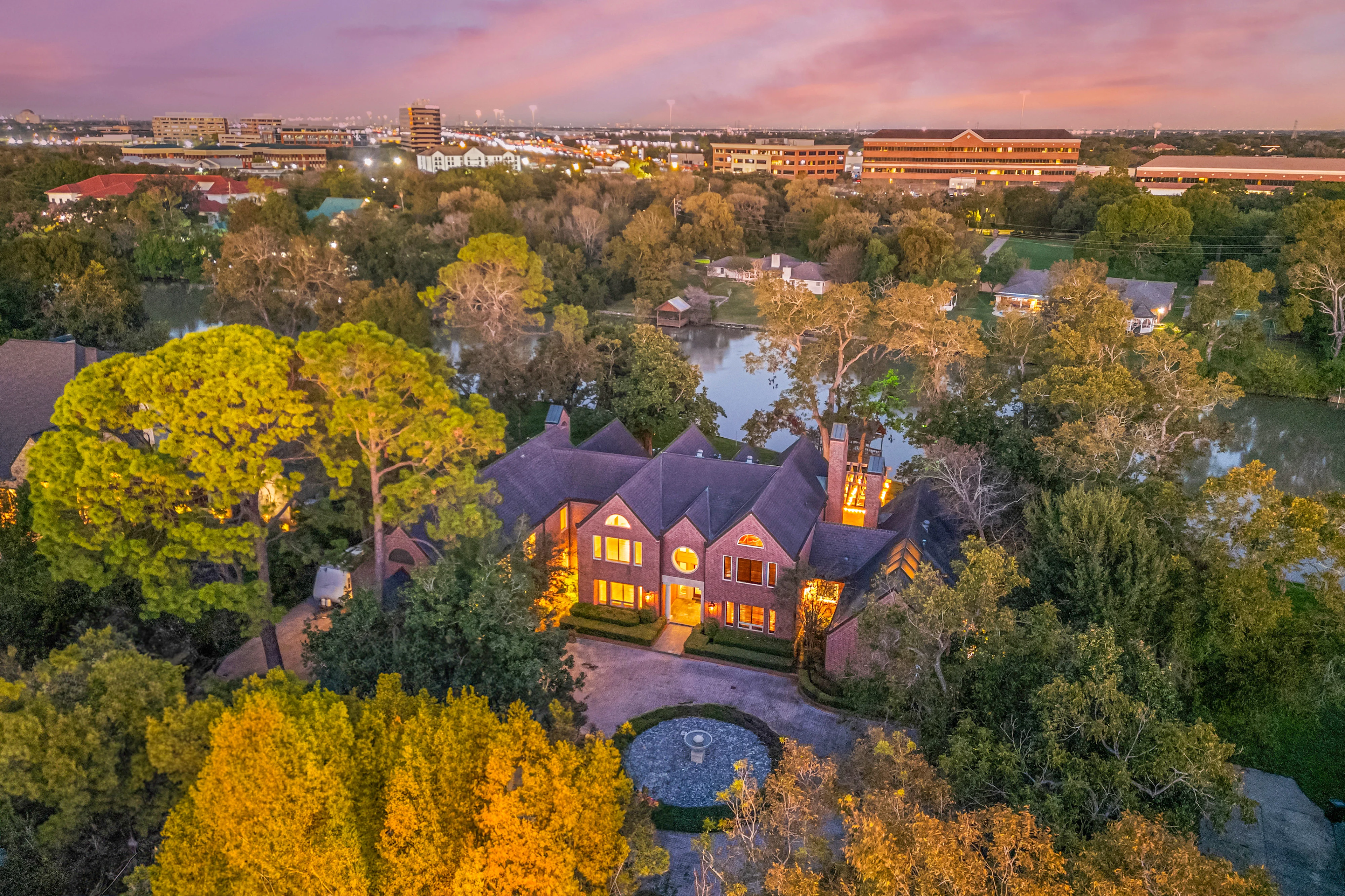 427 West Alkire Lake Drive, Sugar Land, Houston Area, Texas 77478 - DJI_0564a_oefvtv