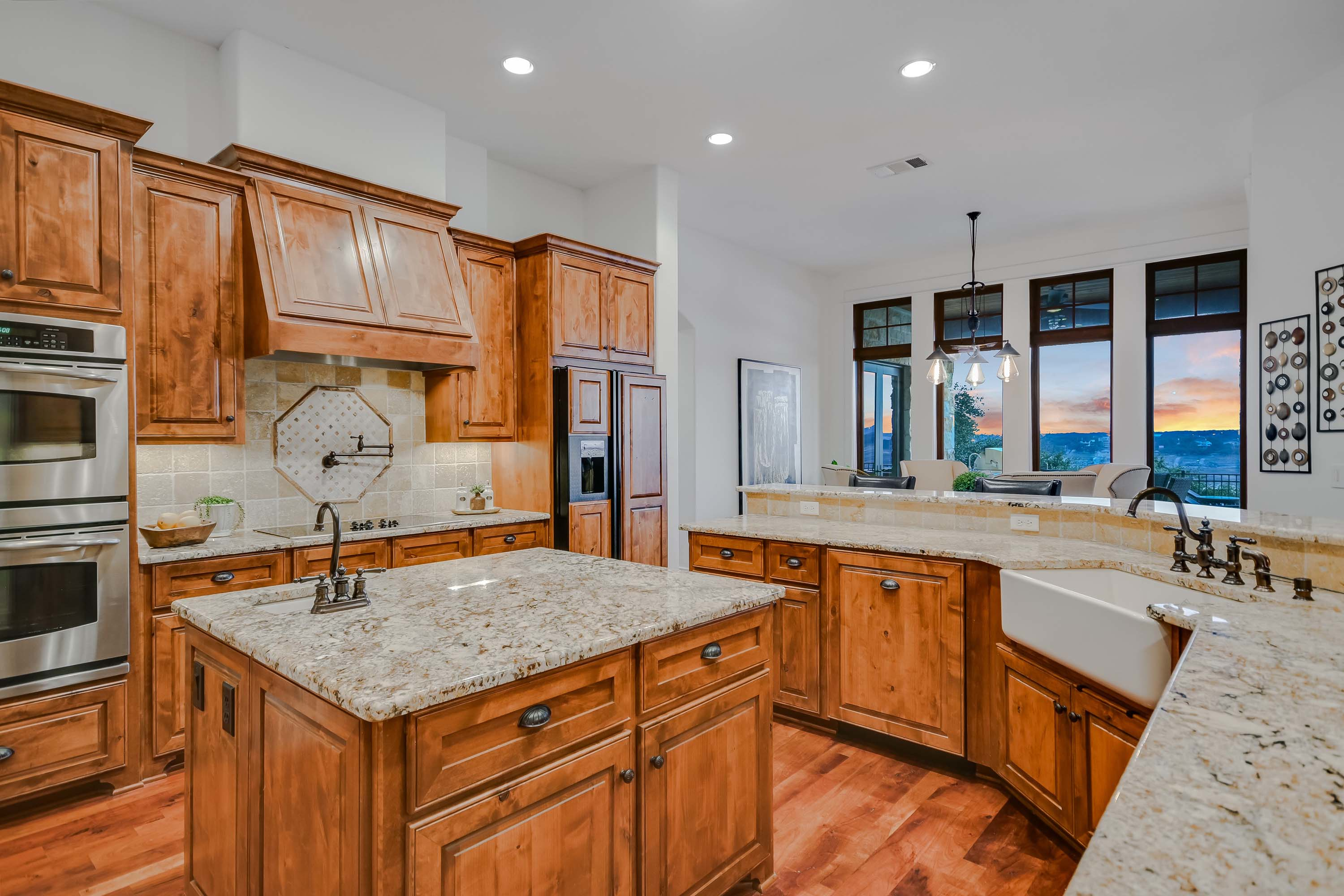12 6504 Lantern View Dr - Luxury Real Estate - Concierge Auctions