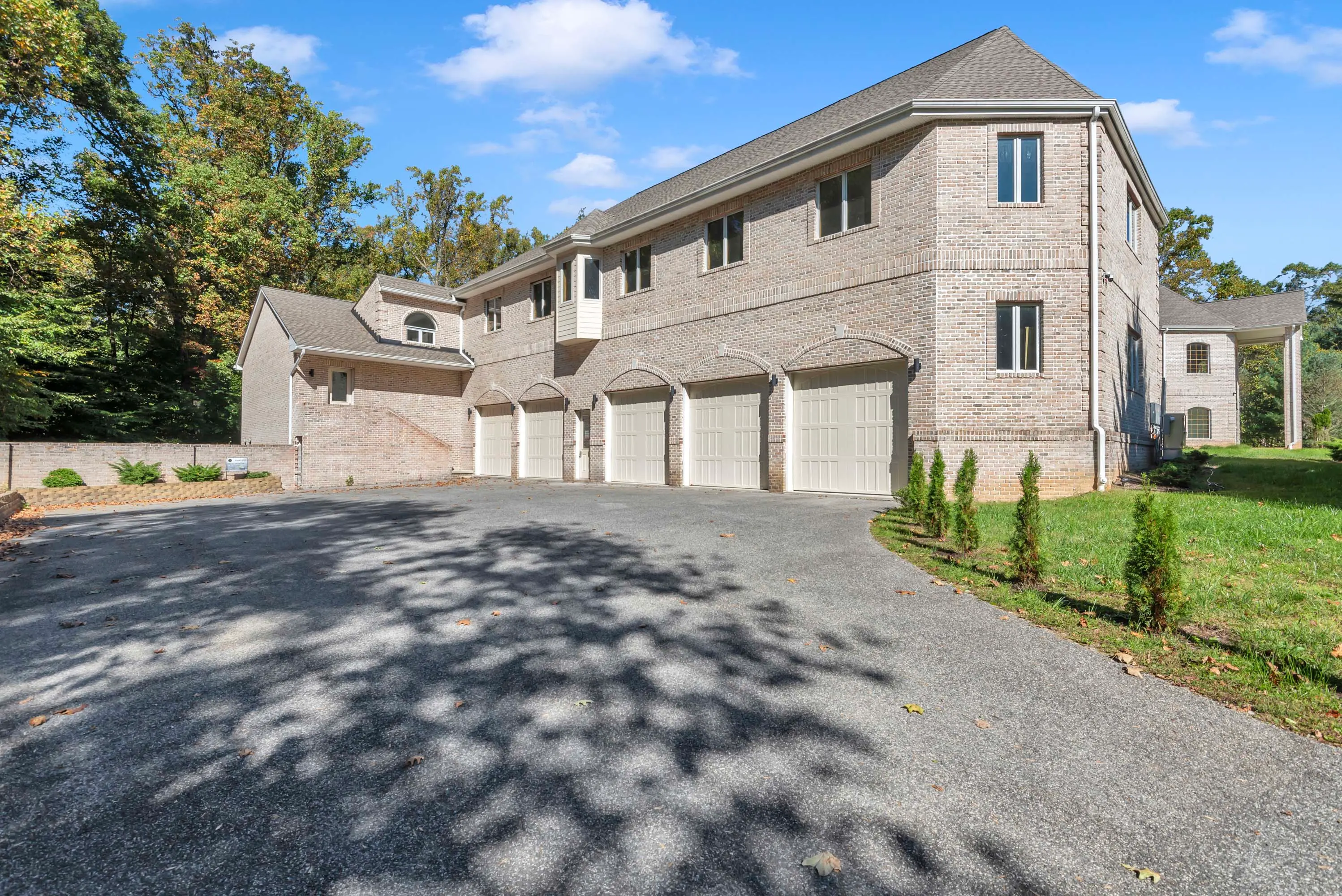 37 6 Evan Way, Pikesville - Luxury Real Estate - Concierge Auctions