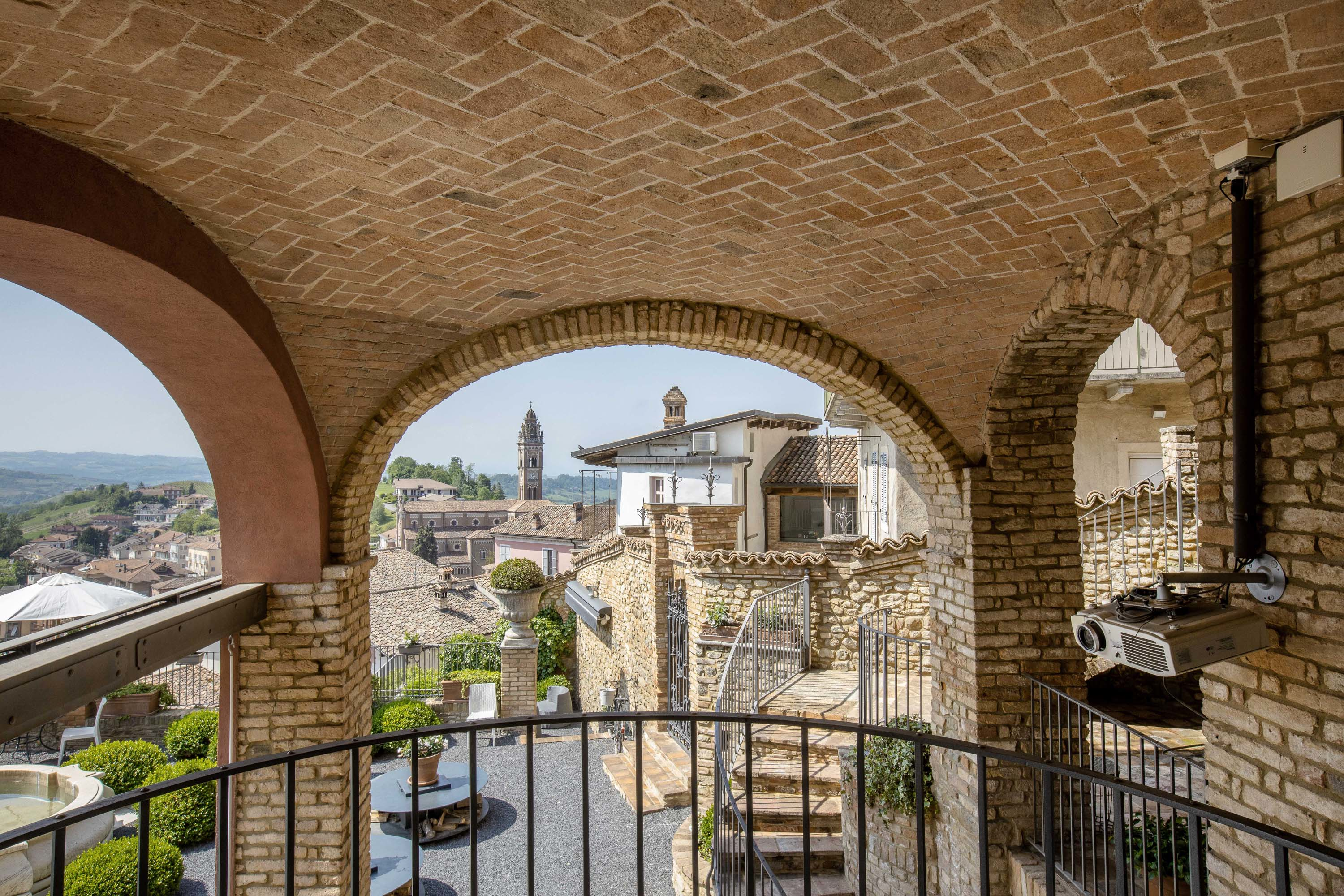 15 Palazzo Martinengo, Via Cavour 10 , & 10A, & 12, Monforte d-Alba, Barolo, 12065 Italy - Luxury Real Estate - Concierge Auctions