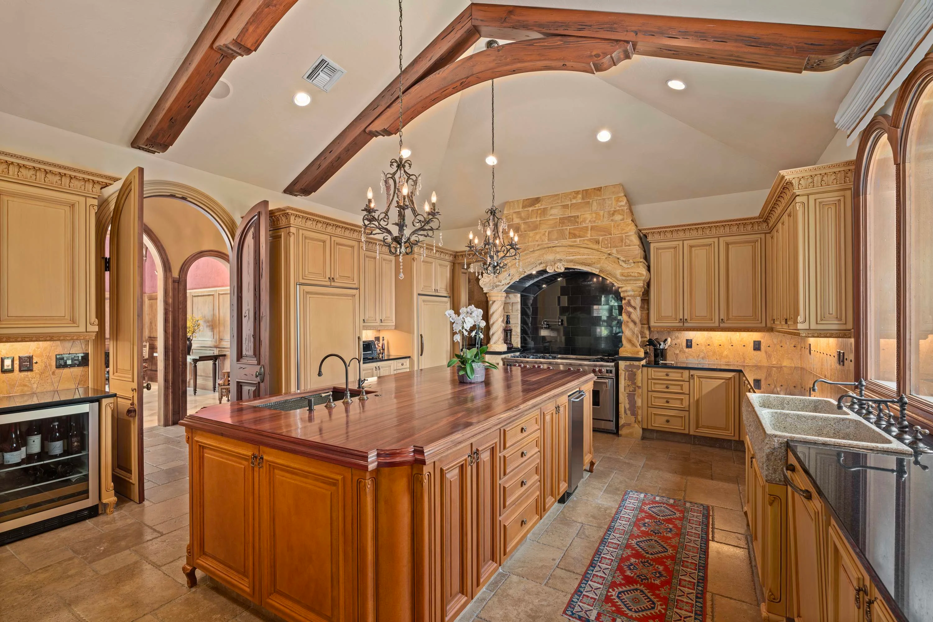 1924 Lincoln Drive, Sarasota, Florida 34236 - 10_-_1924_LNCOLN_RD_HR_ADJ_026_ksruij