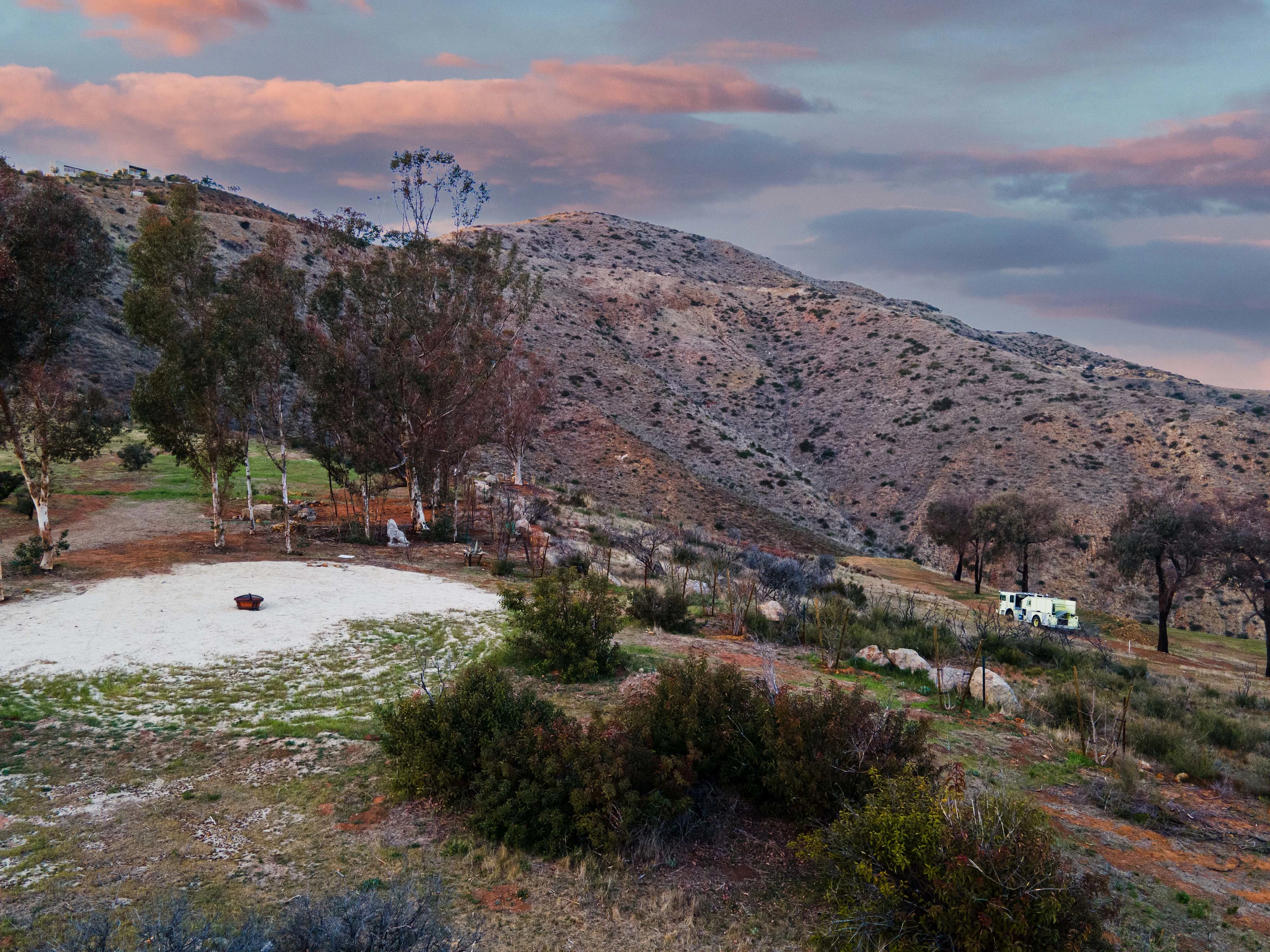 9951 Cotharin Road, Malibu, California 90265 - 9951-cotharin-road-malibu-california-06_bntdez