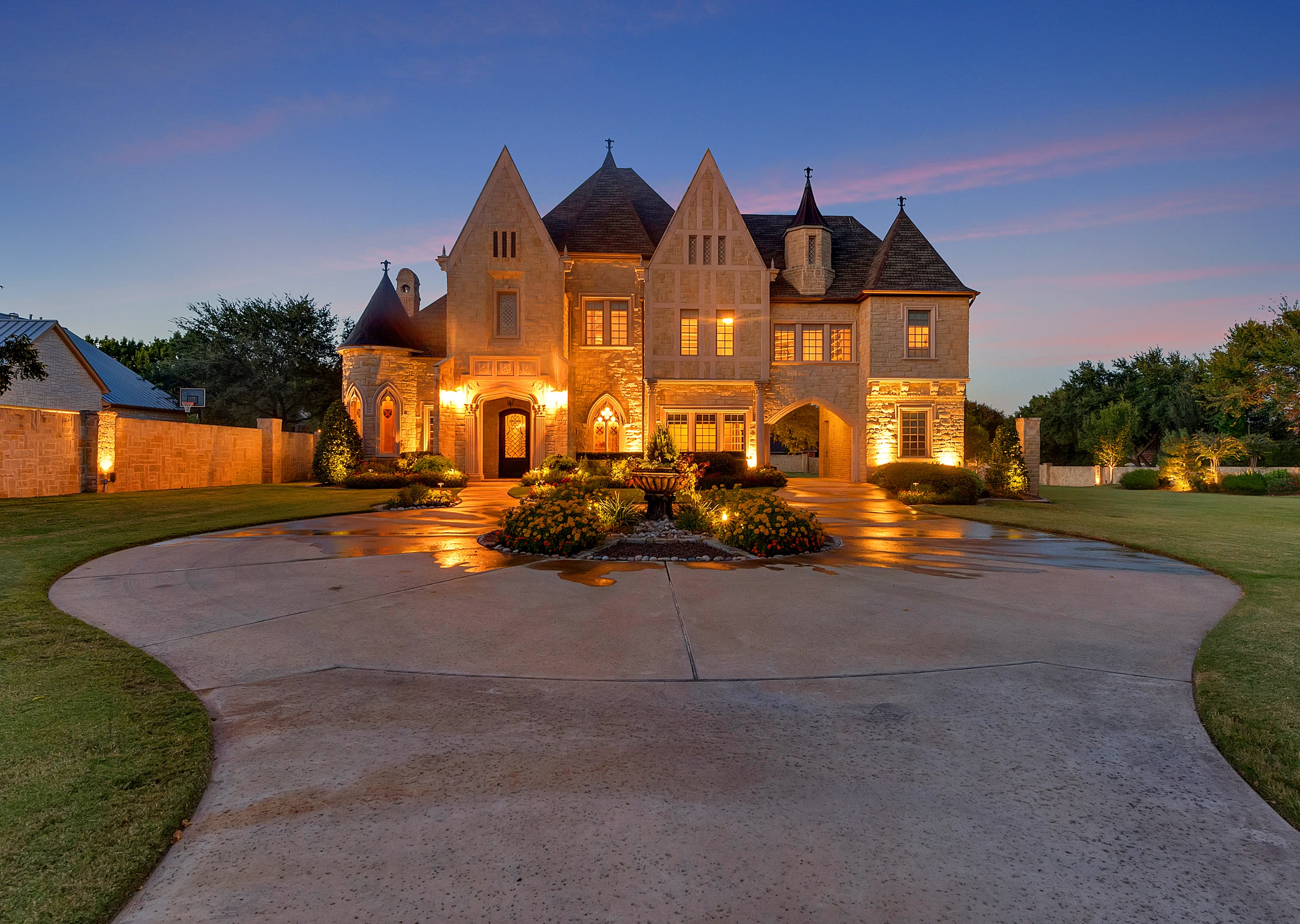 2404 Glade Road, Colleyville, Texas  - 2404-glad-road-colleyville-texas02_g3ggdr