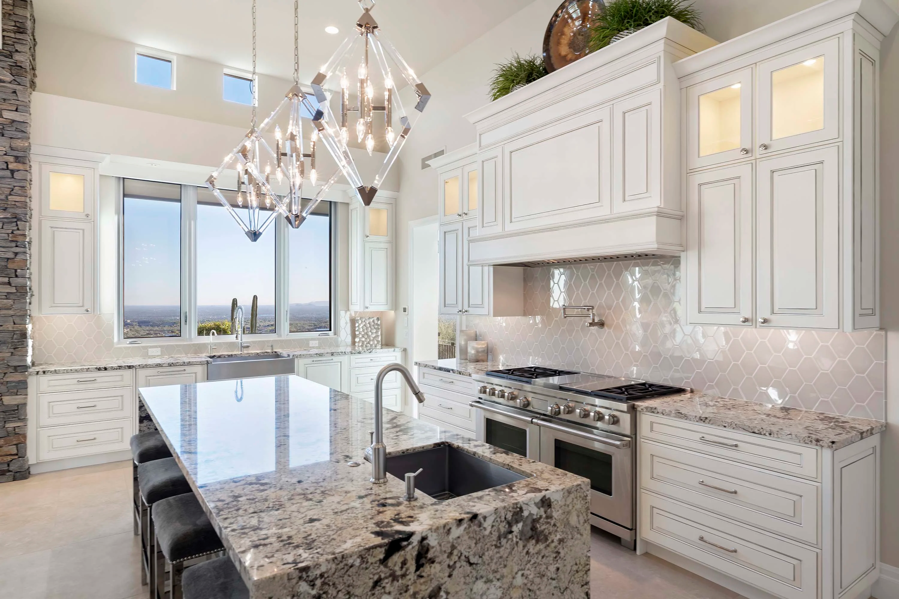 9820 East Thompson Peak Parkway, #629, Scottsdale, Arizona 85255 - 13_-_037-Kitchen_ki8tsx