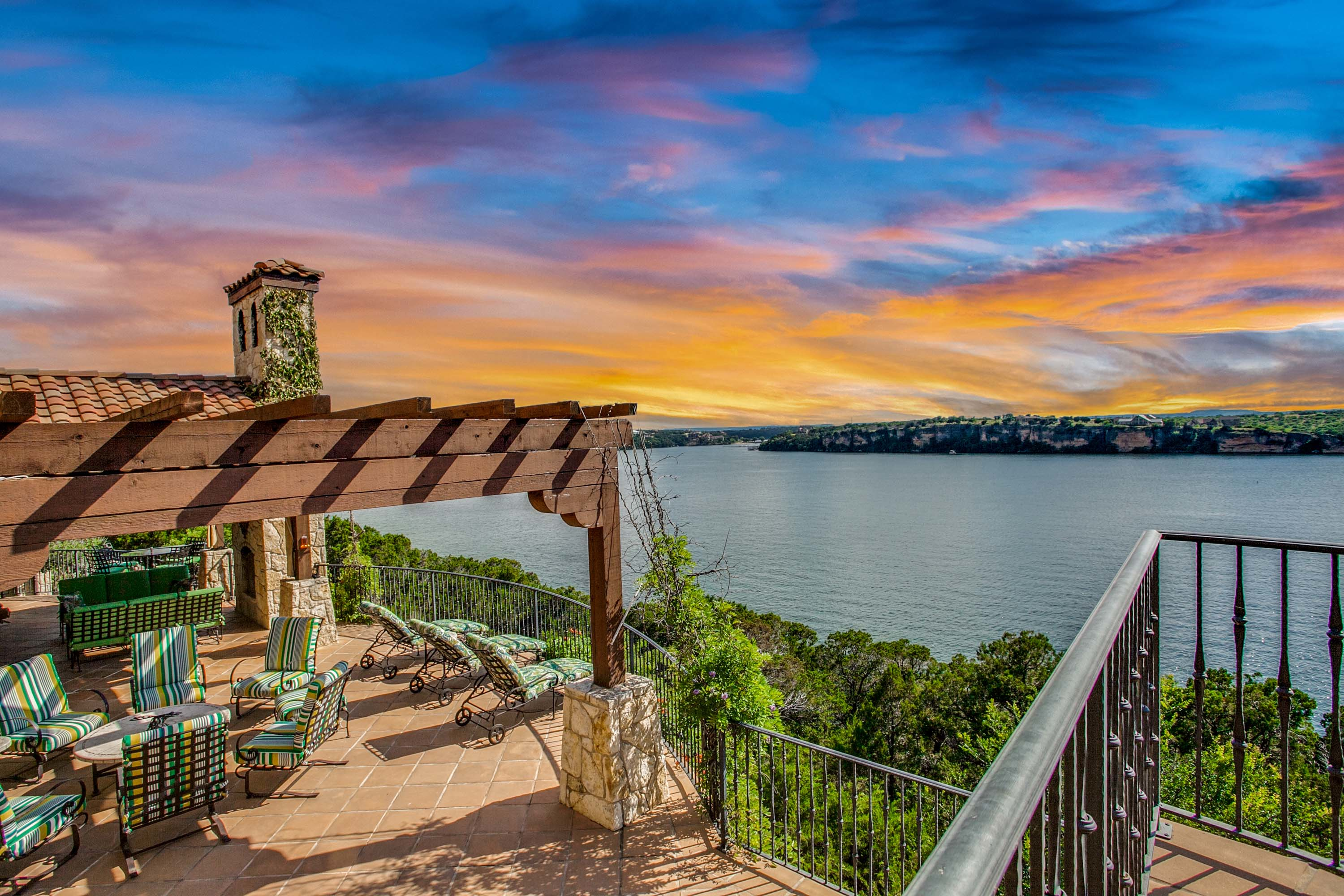 40 1011 Lakeview Point Drive - Luxury Real Estate - Concierge Auctions