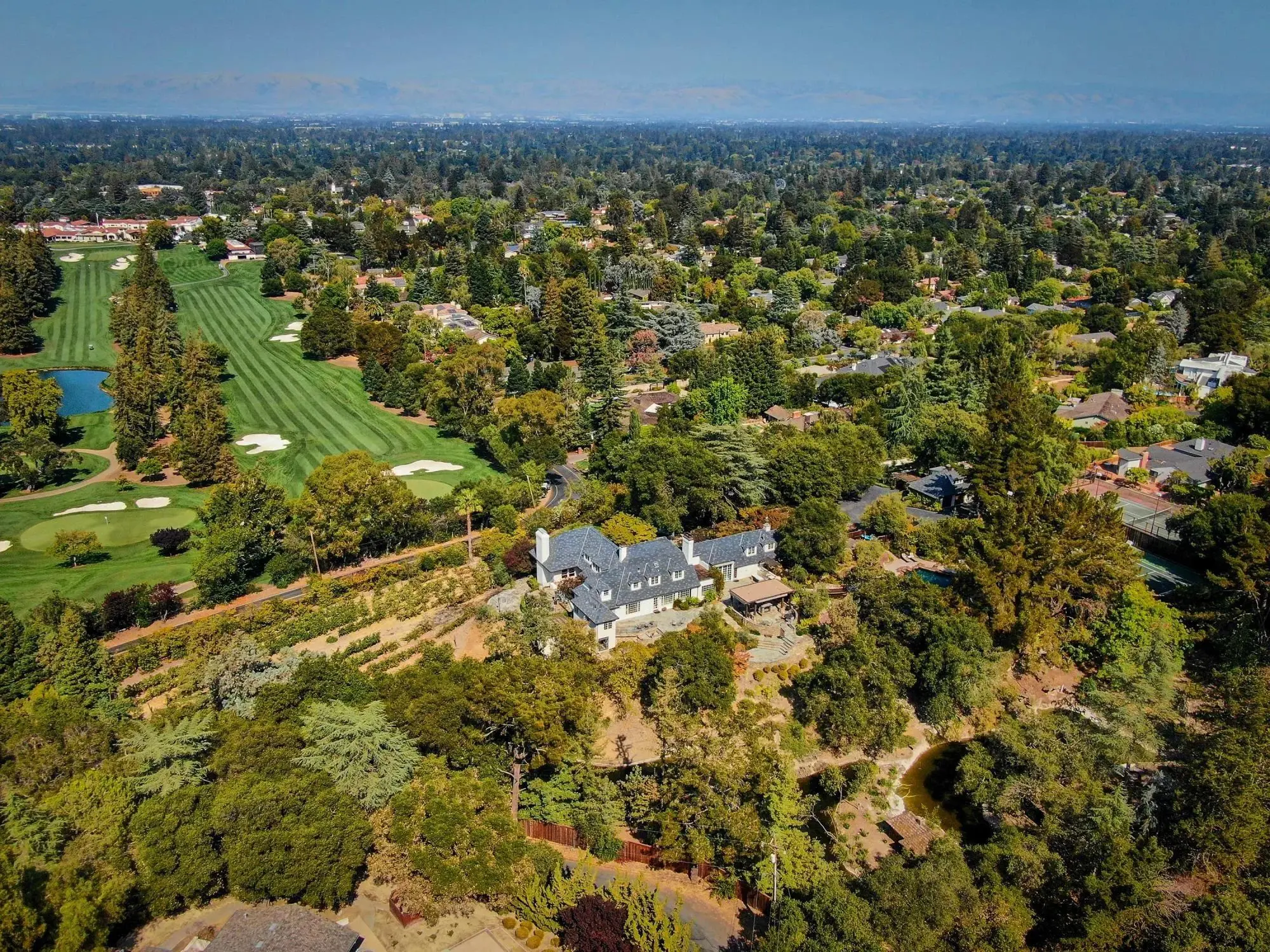 Supporting image for Concierge Auctions is closing out its 14th year in business with continued expansion into the $10 million to $100 million-plus market.