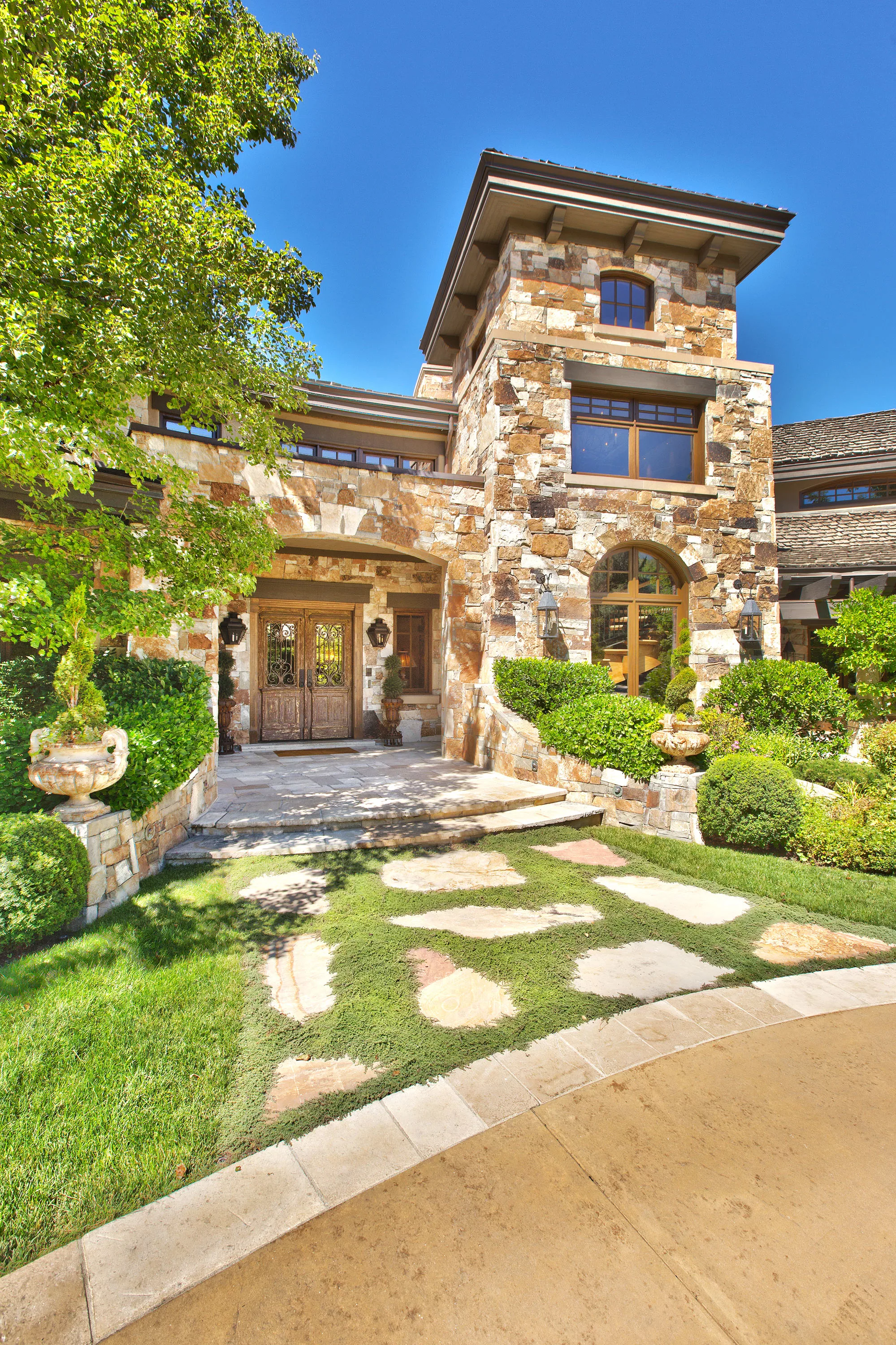 Salt Lake City Estate, Salt Lake City, Utah 84121 - 2750-e-creek-crossing-lane-salt-lake-city-utah_06_dlgs7d