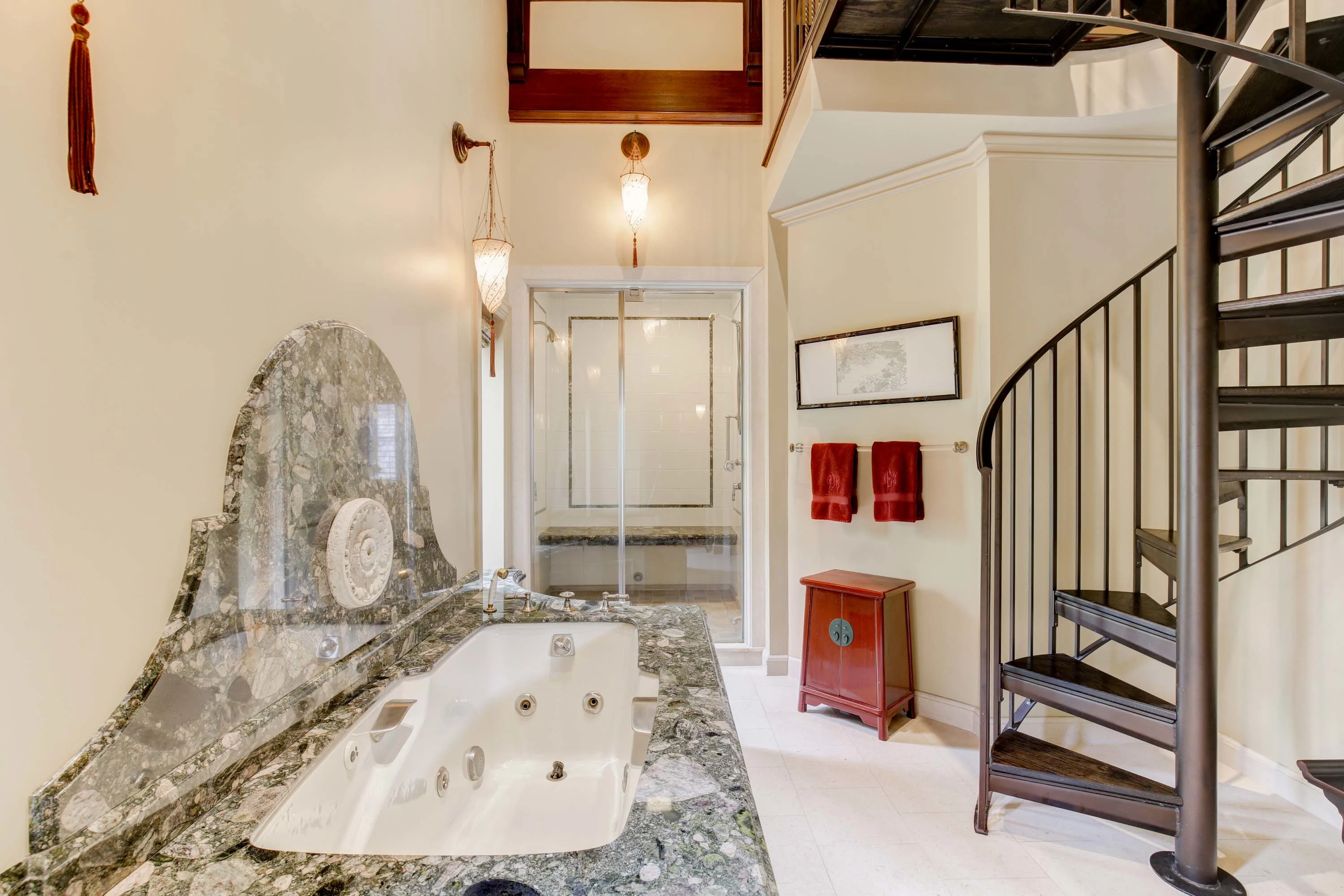 618 West Highland Drive, Seattle, Washington 98119 - 618-west-highland-drive-seattle-washington19_f7li5r