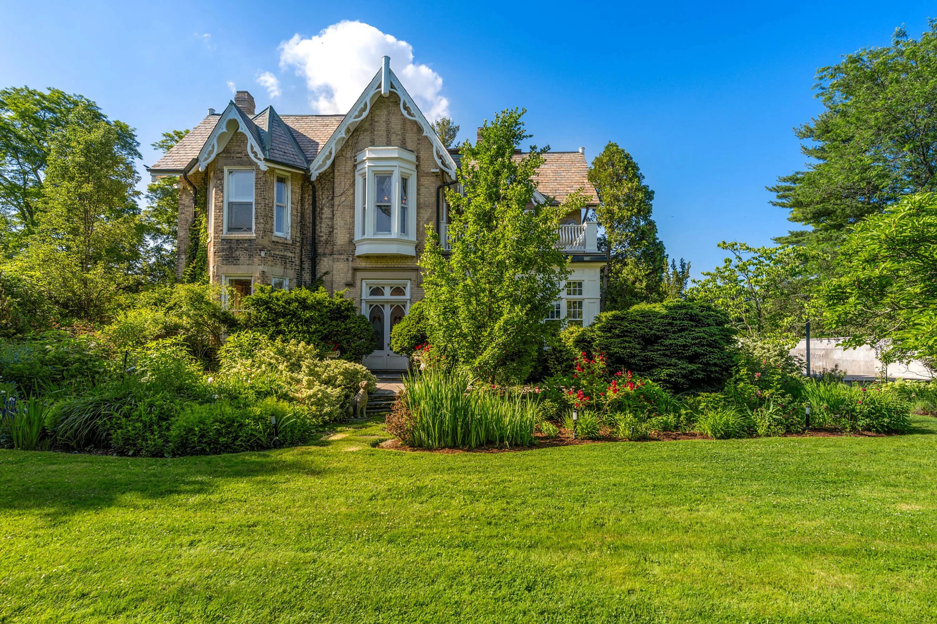 1 Banfield Street, Paris, Near Toronto, Ontario N3L2N3, Canada - 35_-_1-web-or-mls-ARW06838_mtpd7k