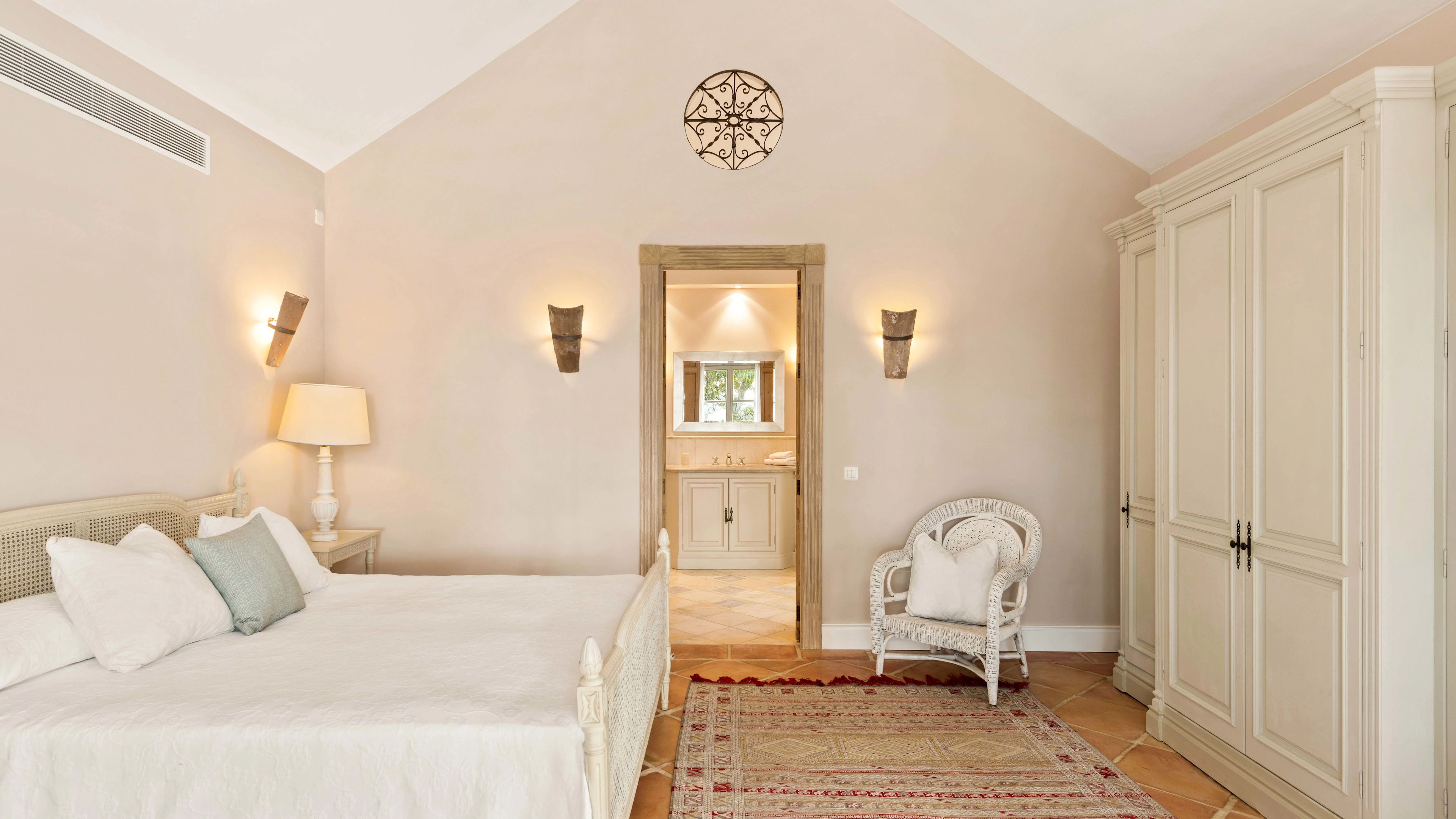 Casa Neblina, Puerto del Almendro, Ctr Ronda, Puerto del Almendro, Marbella, Málaga , Spain - villa-el-almendro-la-nablina-marbella-spain-23_jtvau7