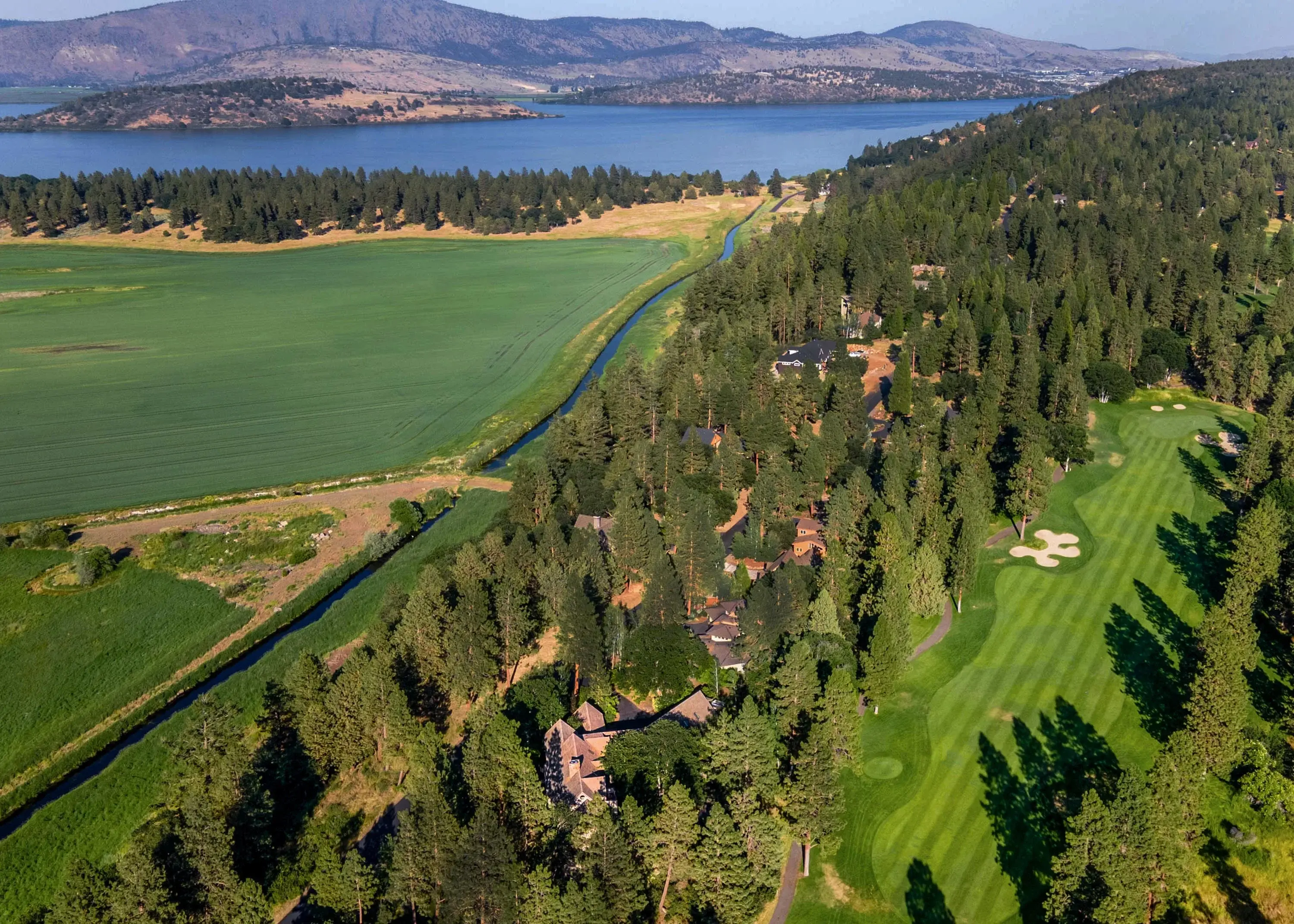 11944 Kestrel Road, Southern Oregon, Oregon 97601 - 11944-kestrel-road-klamath-falls-oregon01_fey3yw