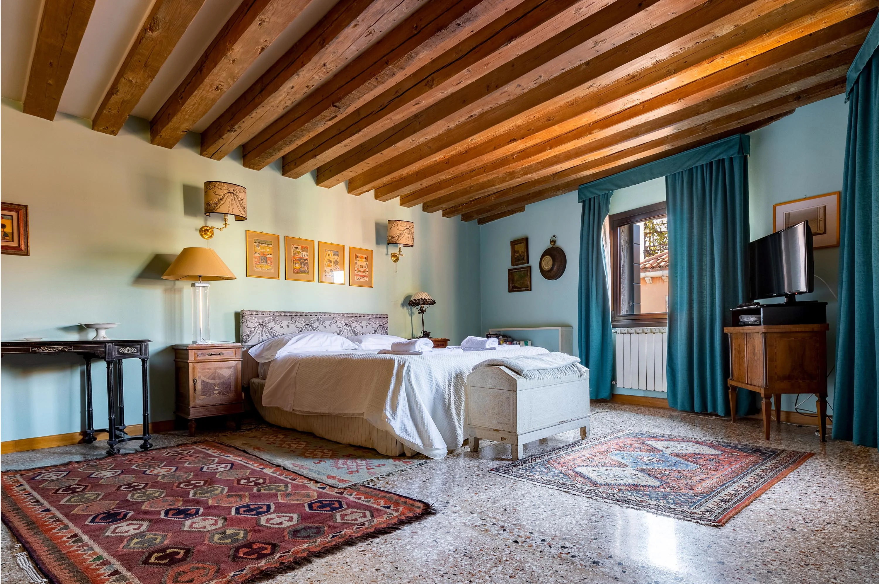 Calle Gregolina, Venice, Venezia 30127, Italy - calle-gregolina-998-venezia-venice-italy26_mkipng