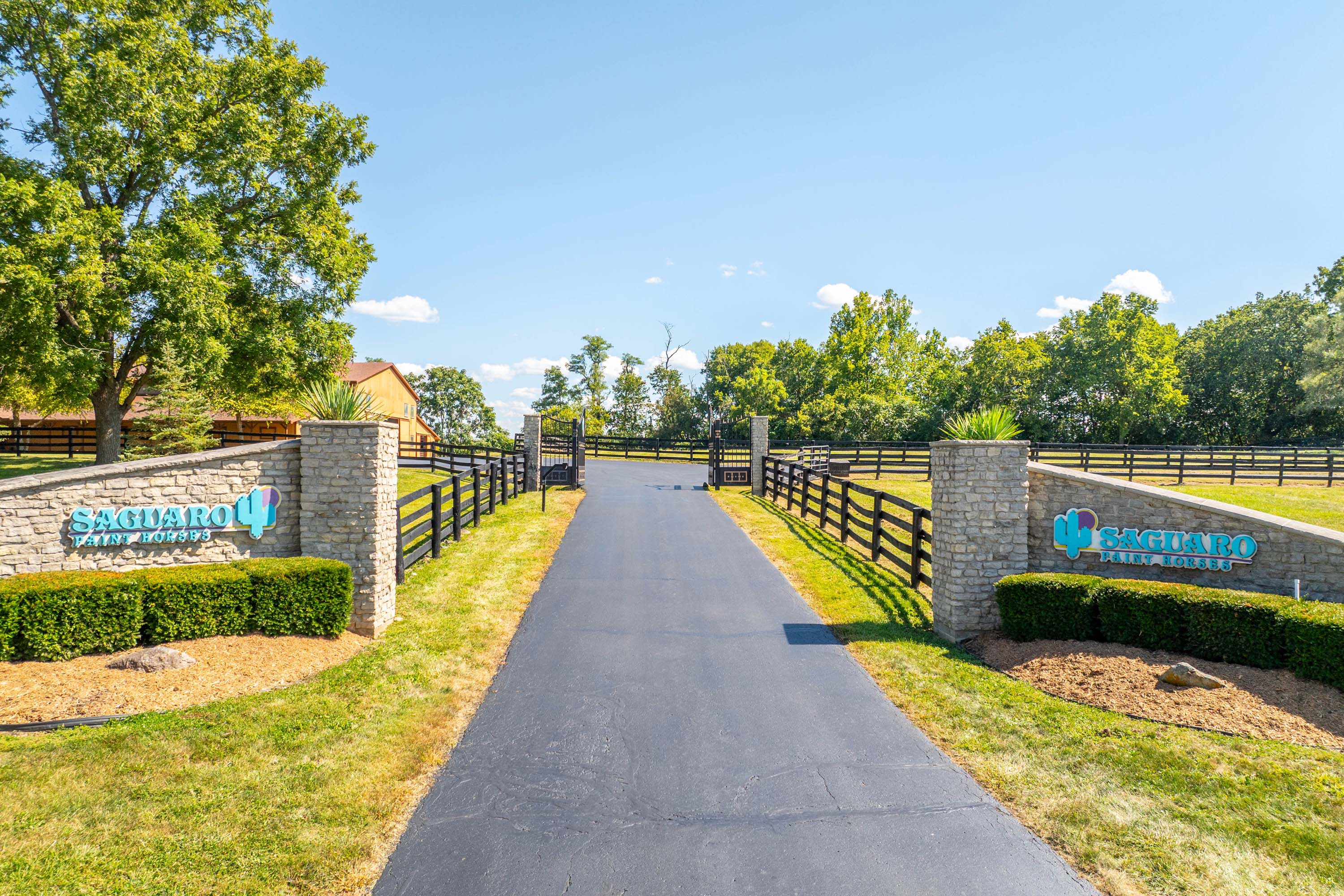 04 7902 Route 42 - Luxury Real Estate - Concierge Auctions