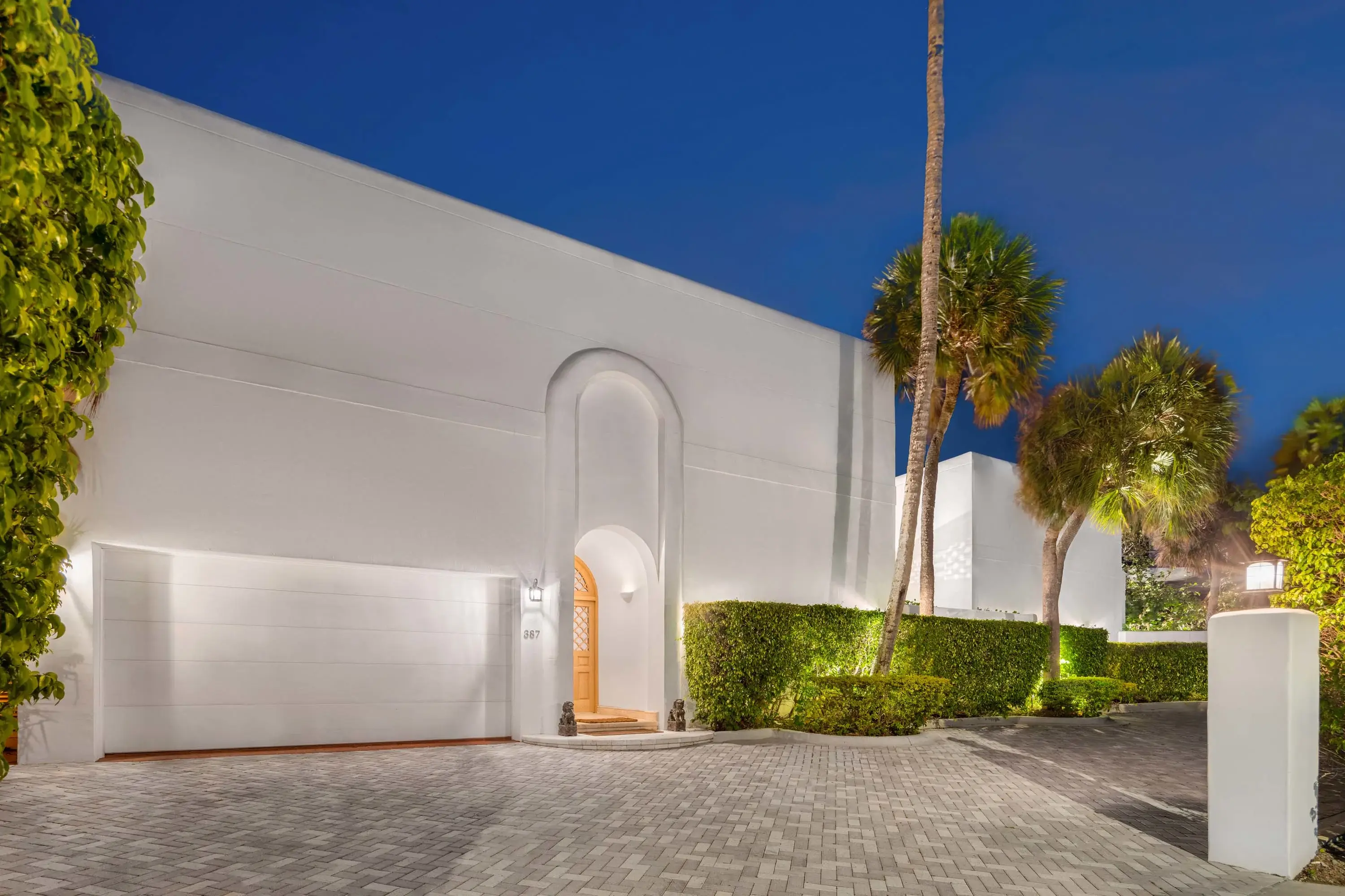 387 Ocean Boulevard, Golden Beach, Miami, Florida 33160 - 04_387_Ocean_Blvd_Golden_Beach_FL_kljtam
