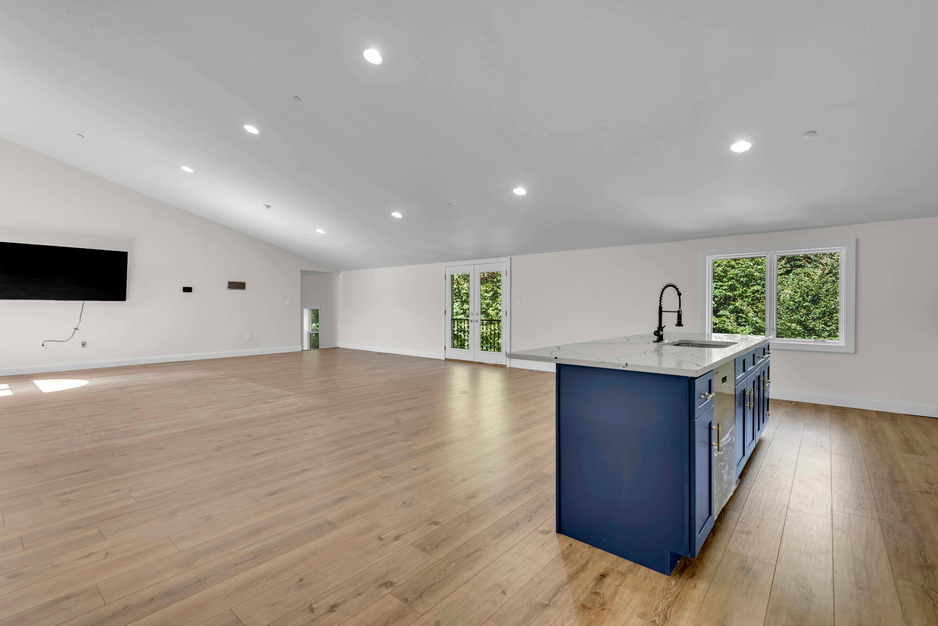 44 6 Evan Way, Pikesville - Luxury Real Estate - Concierge Auctions