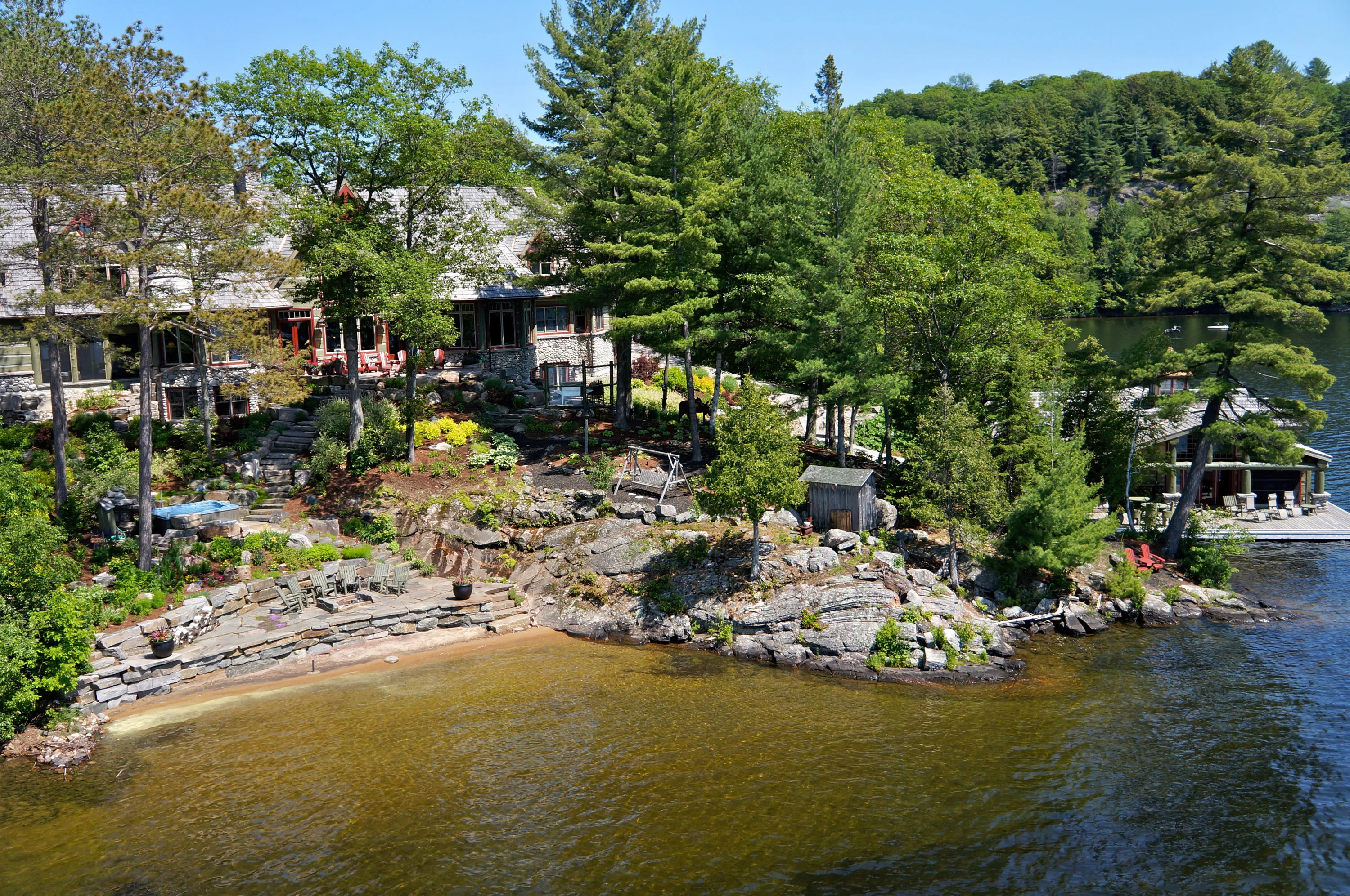 1100 Delbrooke Road, Dwight, Lake of Bays, Ontario , Canada - 1100-delbrooke-road-dwight-lake-of-bays-ontario-canada-04-19-21-03-033_kh9mxm