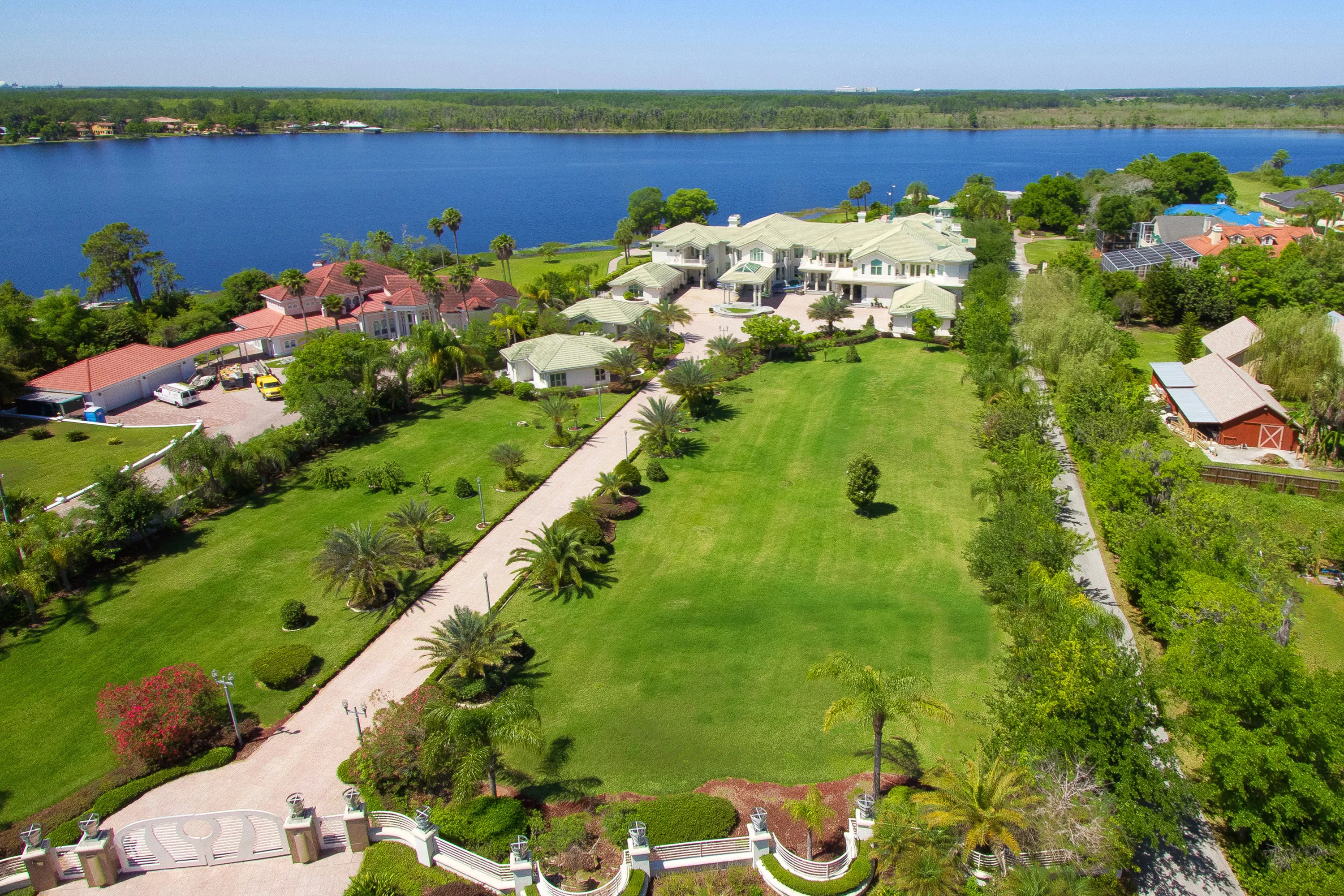 9972 Kilgore Road, Orlando, Florida 32836 - luxury-waterfront-property-auction-orlando-florida-17_xdyvgi