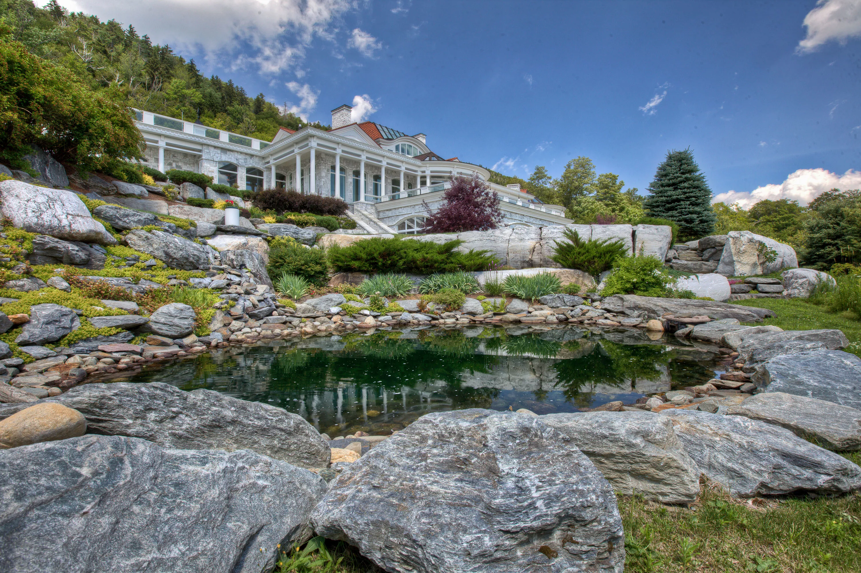 189 Upper Springs Road, Stowe, Vermont 05672 - 189-upper-springs-road-stowe-vermont-03-28-18-42-4242_tjqo2t