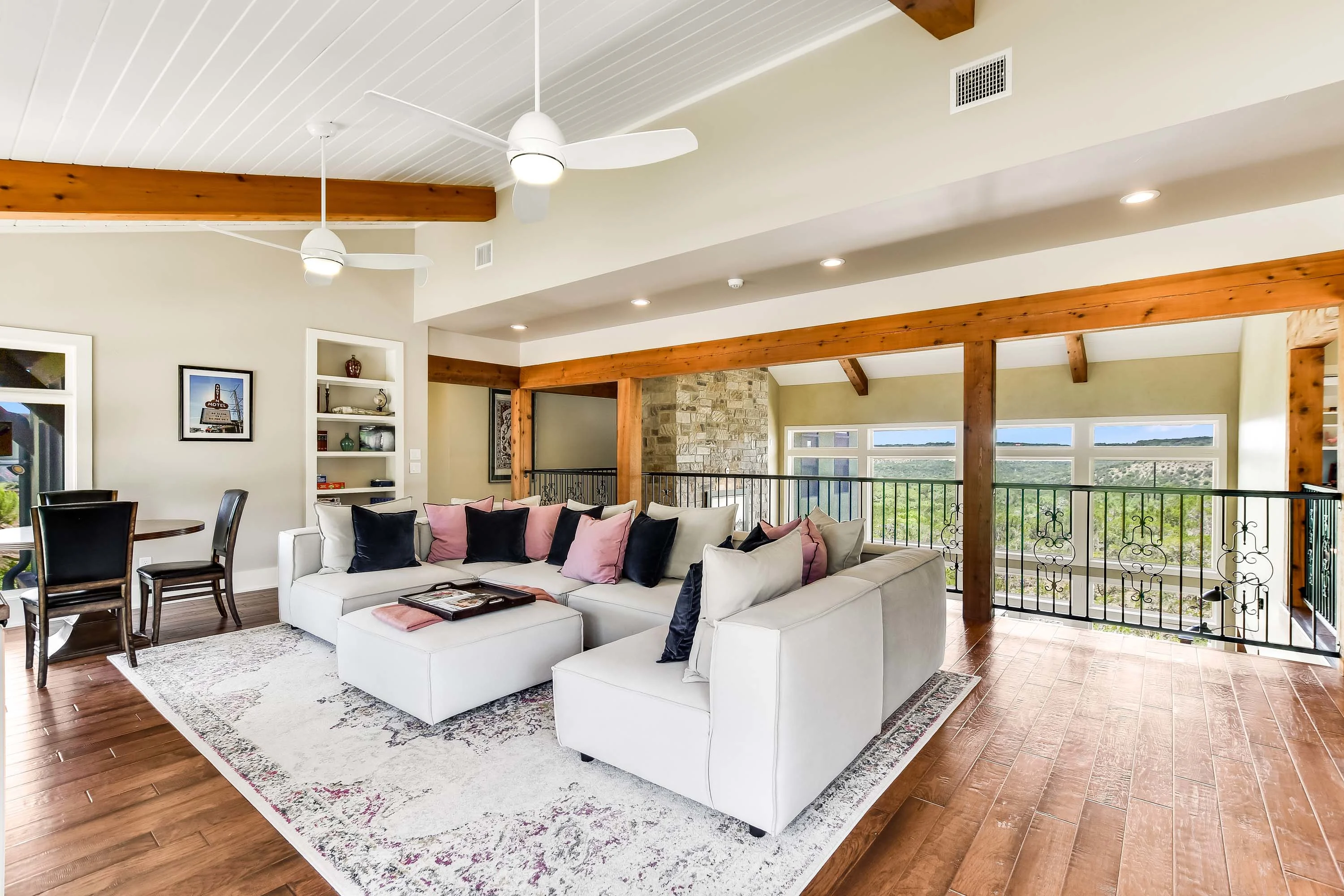 400 Hillview Road, Wimberley, Texas 78676 - 16_400_Hillview_Road_tkerau