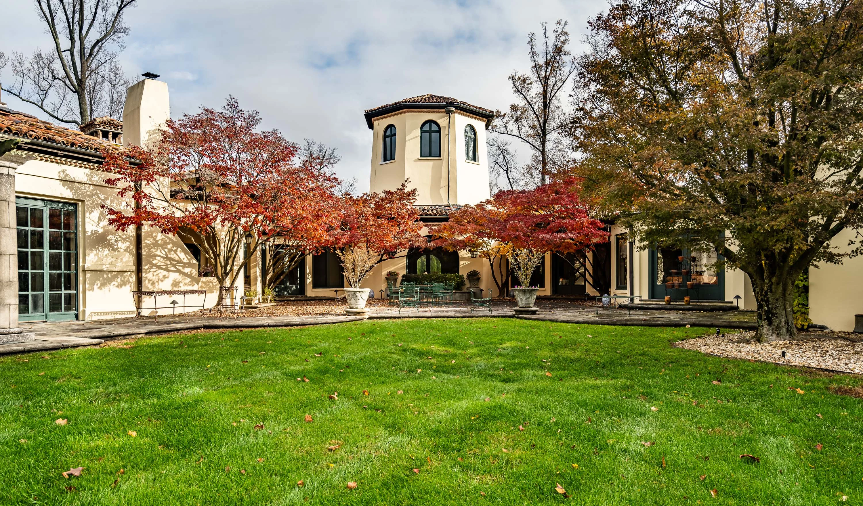 100 Springhouse Lane, Near Philadelphia, Pennsylvania 19073  - 100-springhouse-lane-newtown-square-pennsylvania50_qsazzk