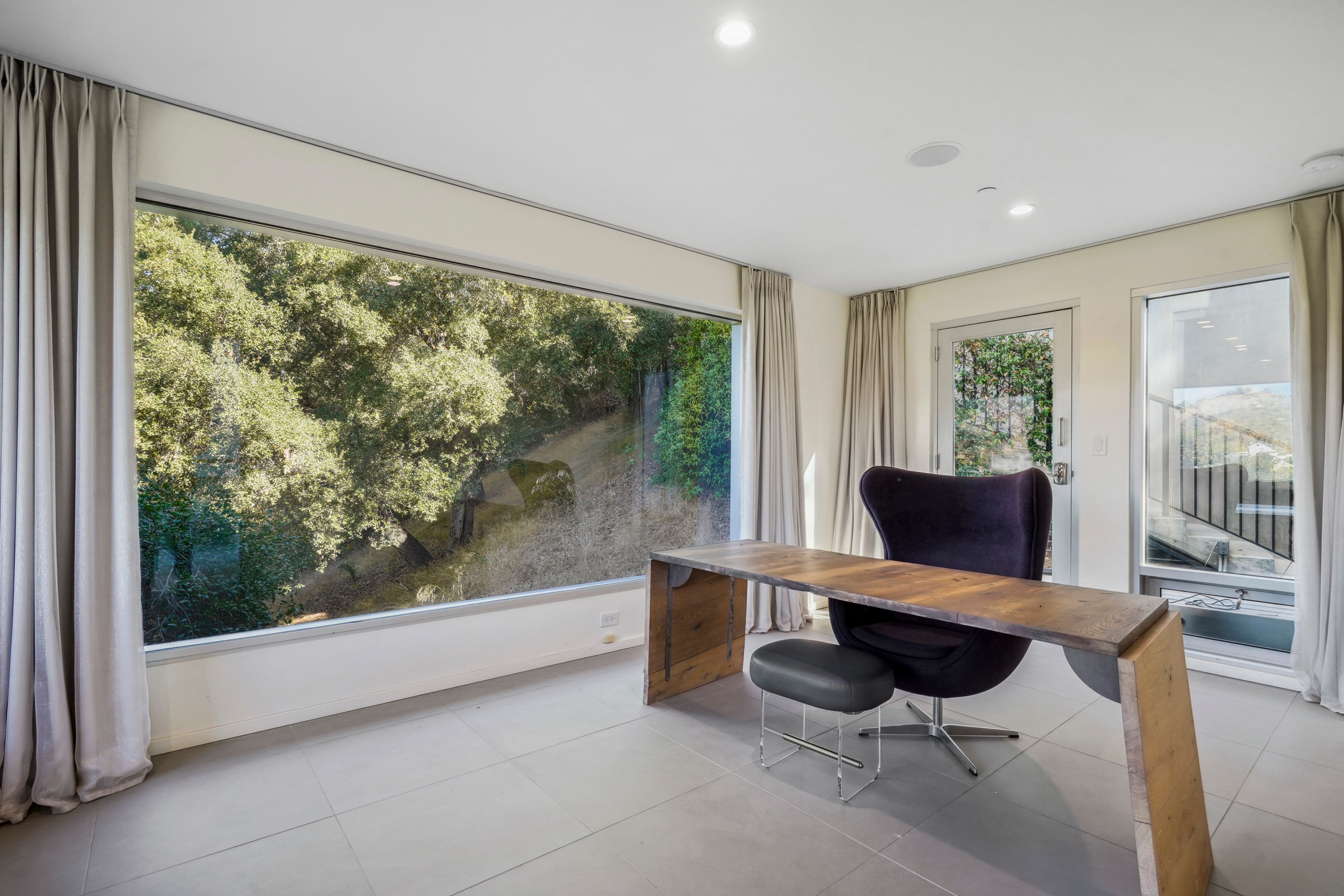 22 9716 Oak Pass Rd - Luxury Real Estate - Concierge Auctions