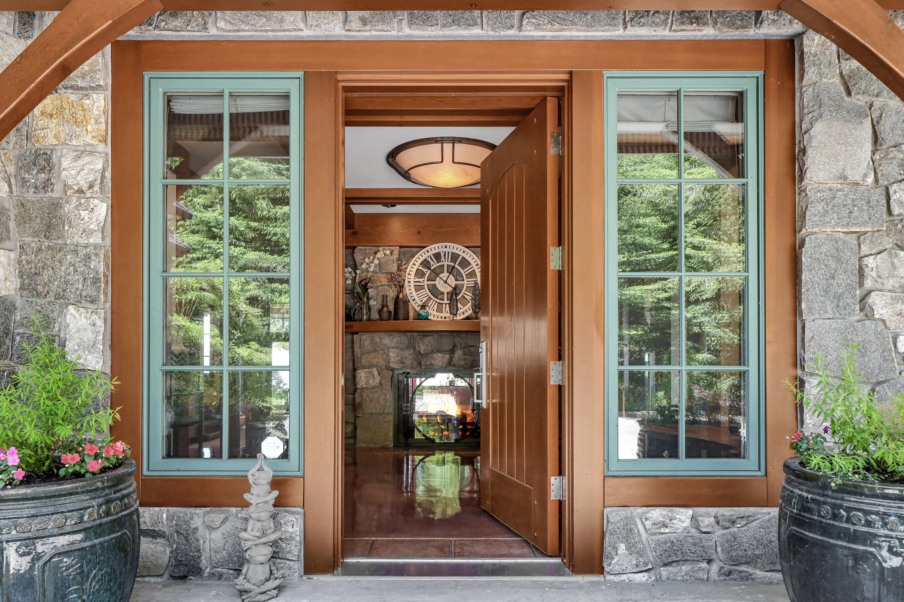 1401 Chuckanut Crest Drive, Bellingham, Near Seattle, Washington 98229 - 1401_Chuckanut_Crest_Drive_04_nnjdkg