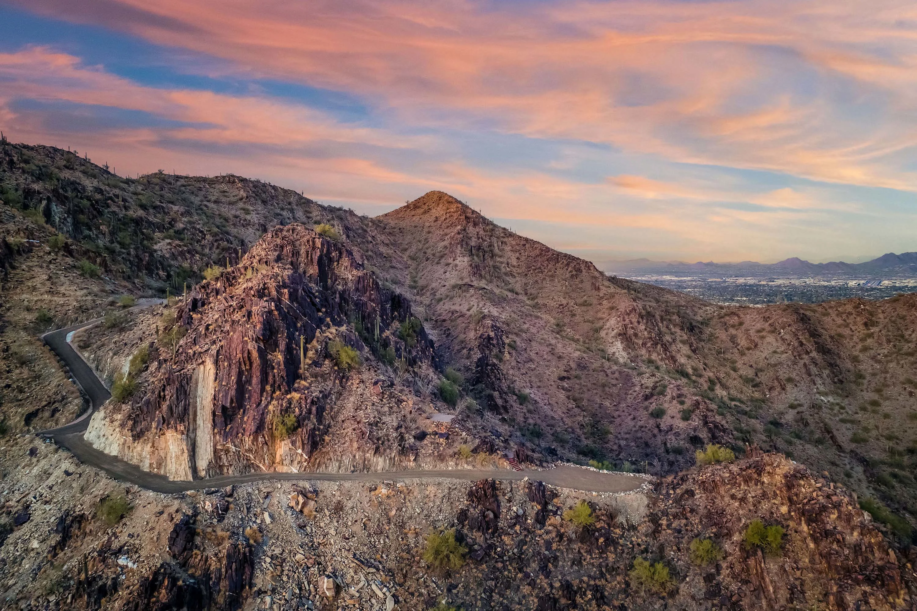 Saddleridge | 7620 (Lot 202) & 7540 (Lot 205) North Red Ledge Drive, Paradise Valley, Phoenix Area, Arizona 85253 - 22_-_Whispering_Heights_Aerial_1_oftvsn