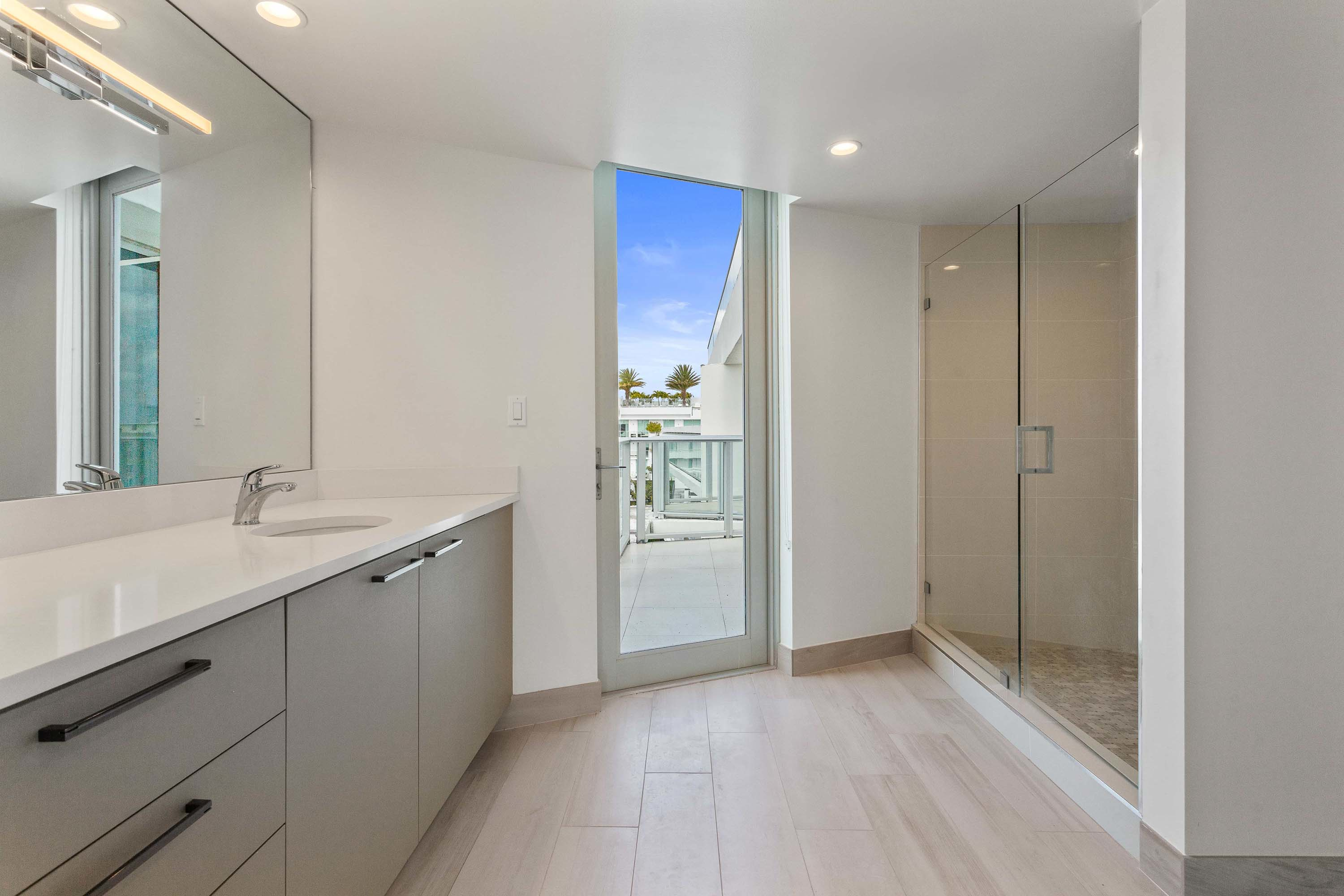 16 Unit 702 1150 101st Street - Luxury Real Estate - Concierge Auctions