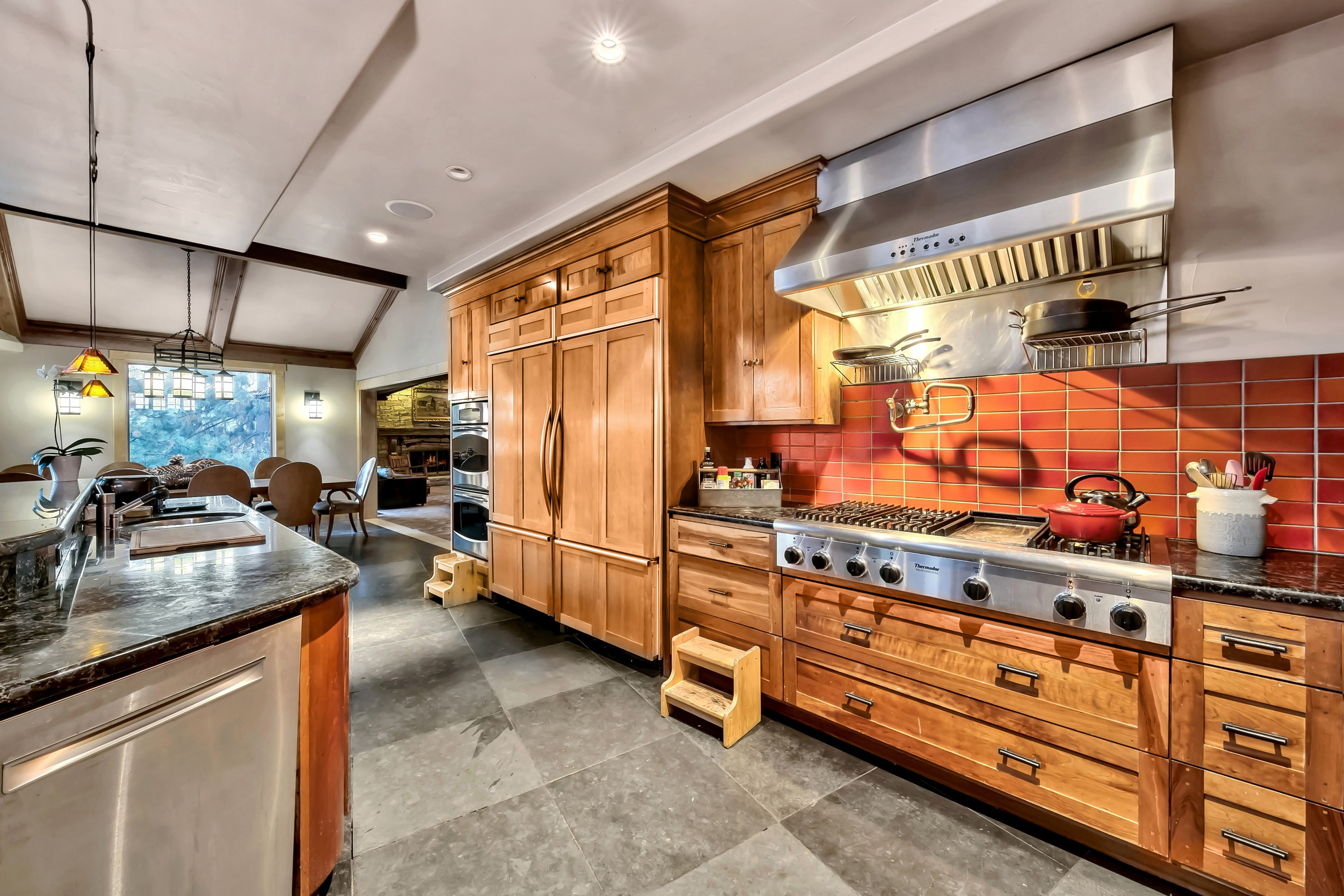 009 20 Cal Neva Drive