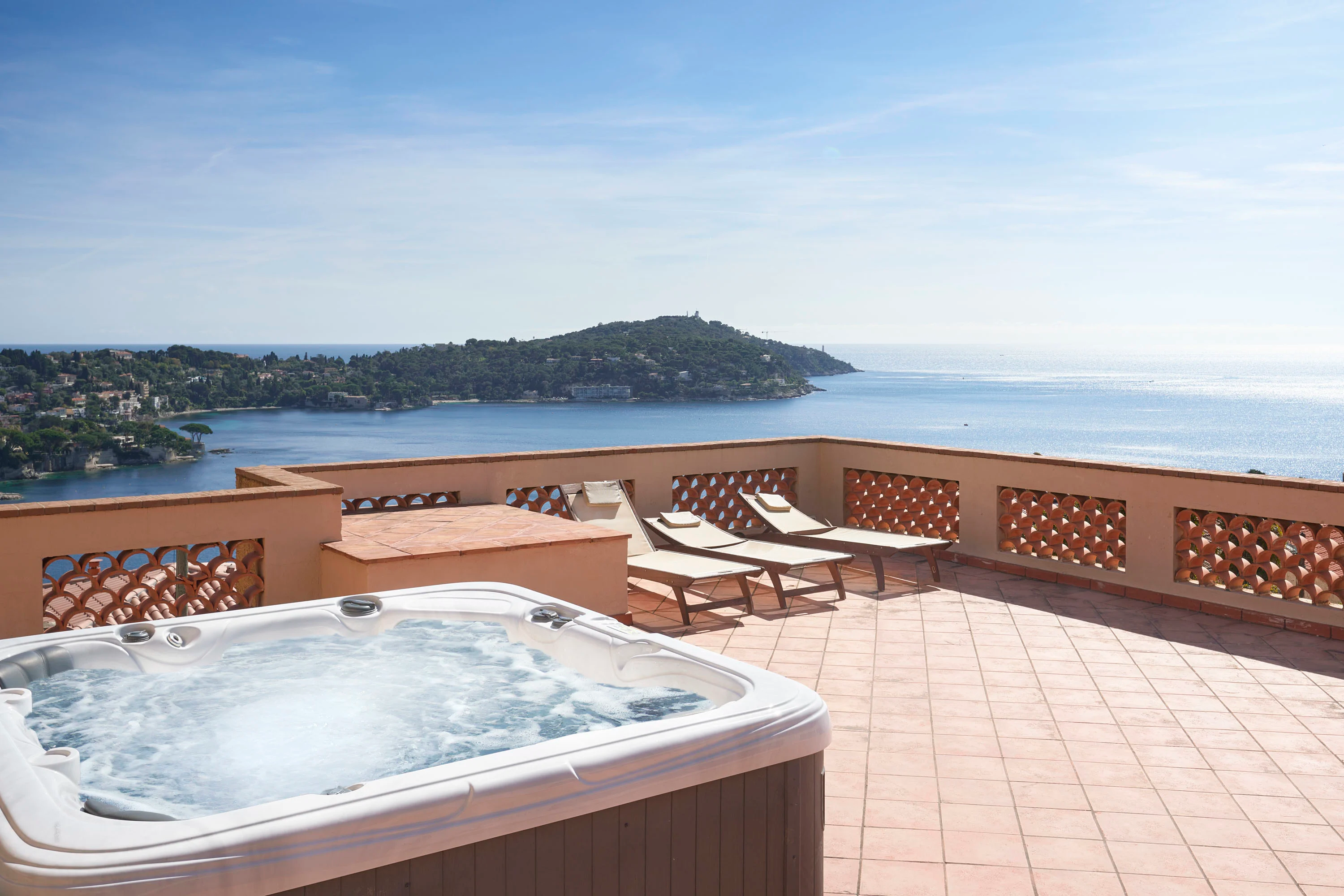 La Carriere, 2 Avenue Fernand Martin, Côte d'Azur, French Riviera 06230, France - la-carriere-villefranche-sur-mer-france21_ibhcwv