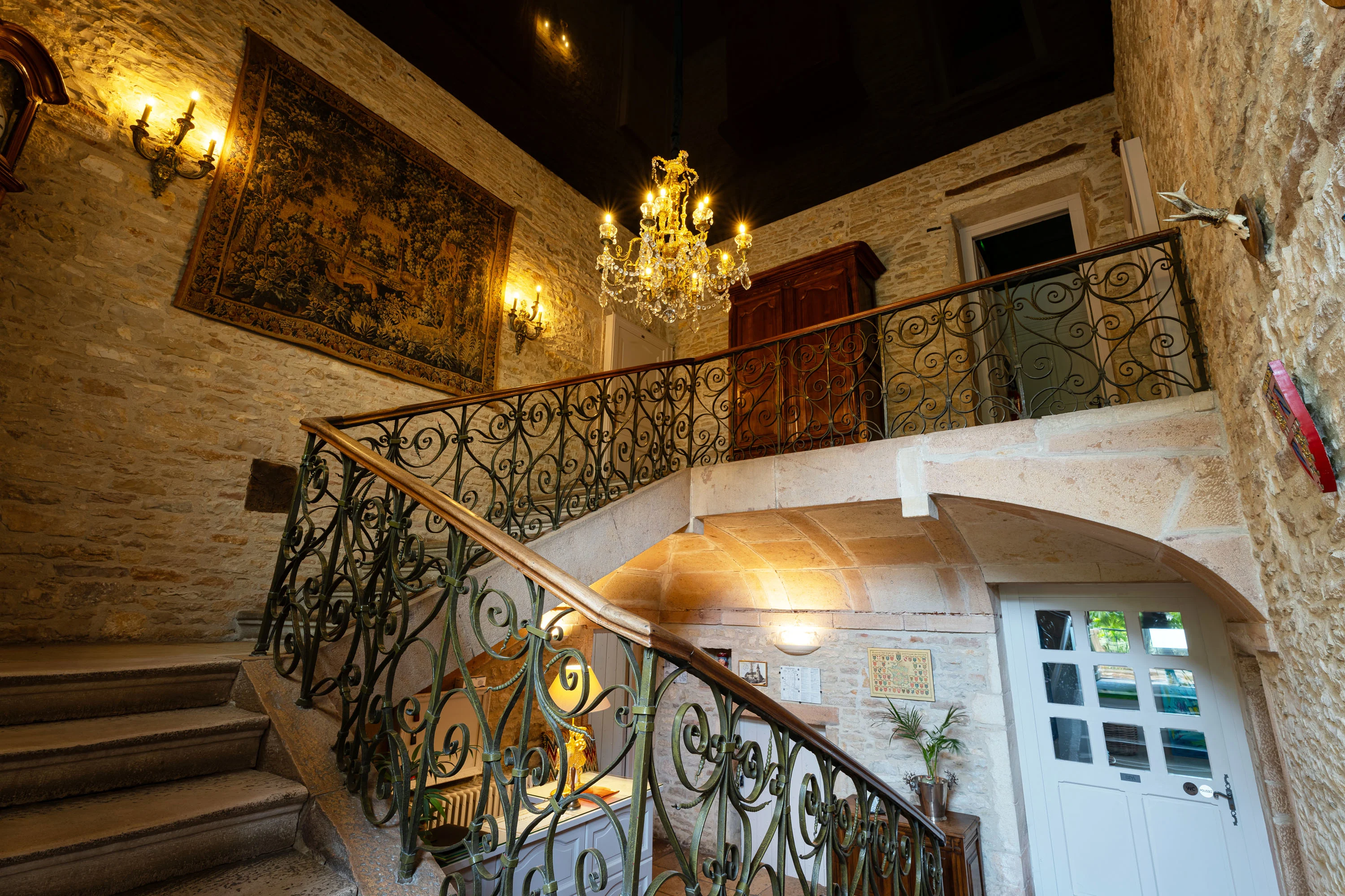 Rue du Glamont, Fleurville, Burgundy , France - Chateau-de-Fleurville04_l4l2ob