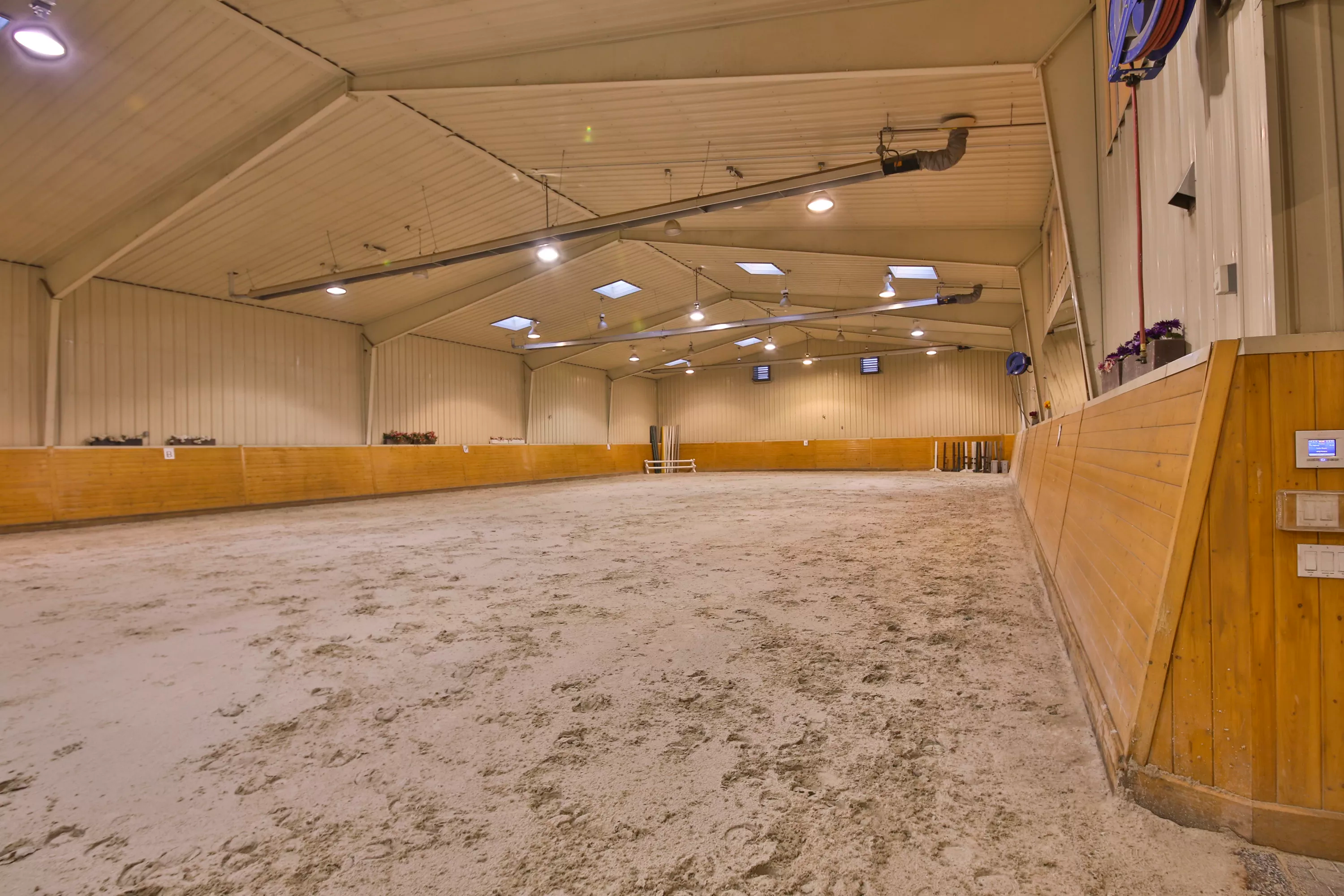 242243 64 Street West, Calgary, Alberta , Canada - 242243-64-street-west-calgary-alberta-canada14-2_iys0fs