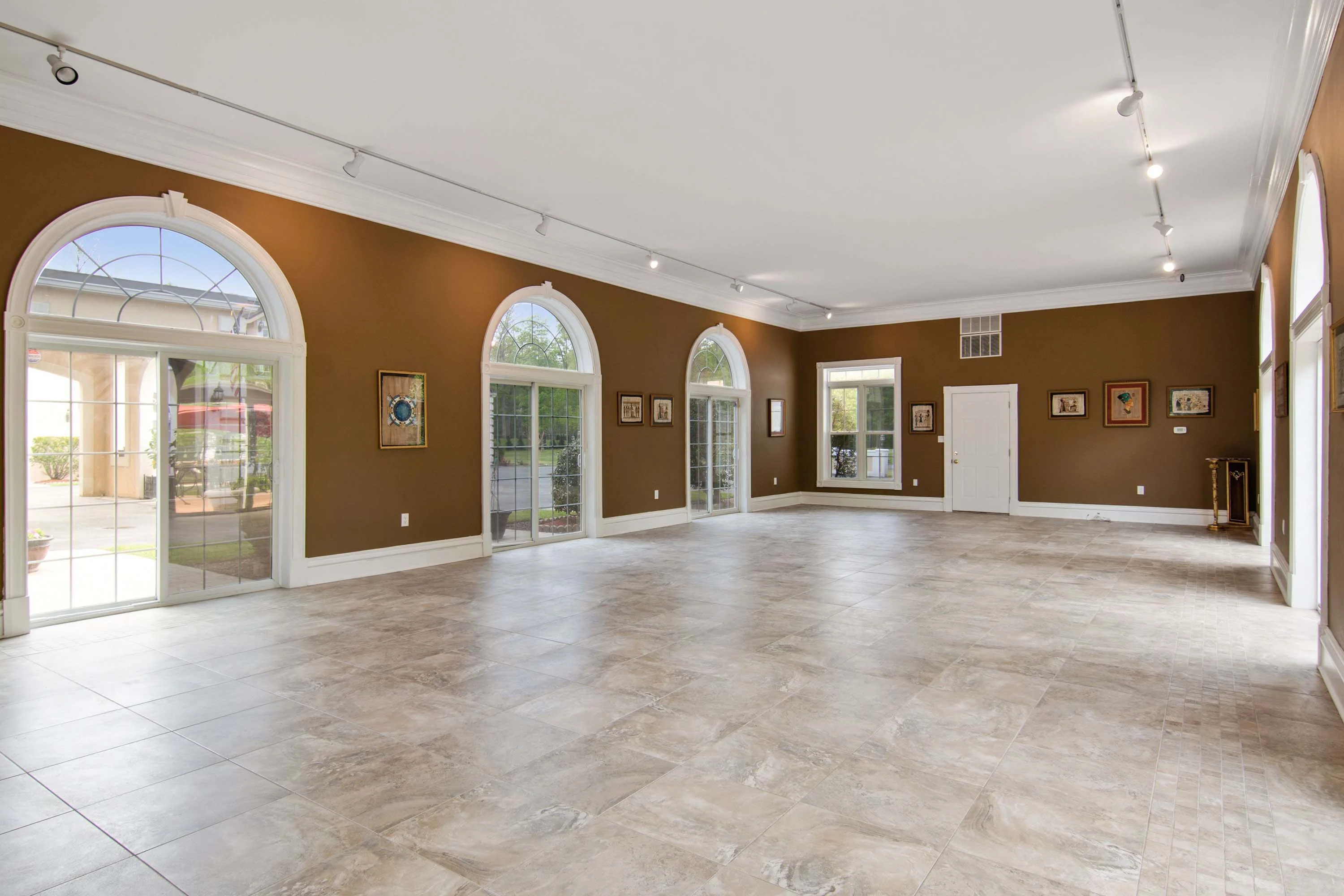 5825 Doyle Road, Near Washington D.C., Virginia 20124 - 5825-doyle-road-clifton-virginia15_egylqe