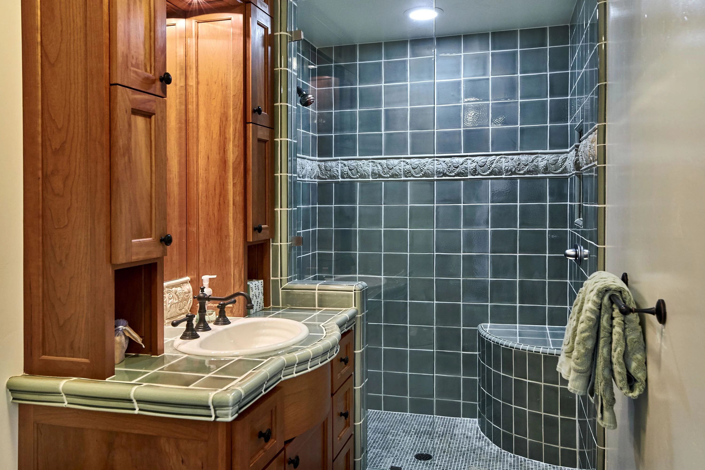 690 Loyola Drive, Silicon Valley, California 94024 - 690-loyola-drive-los-altos-hills-california24_qsatex