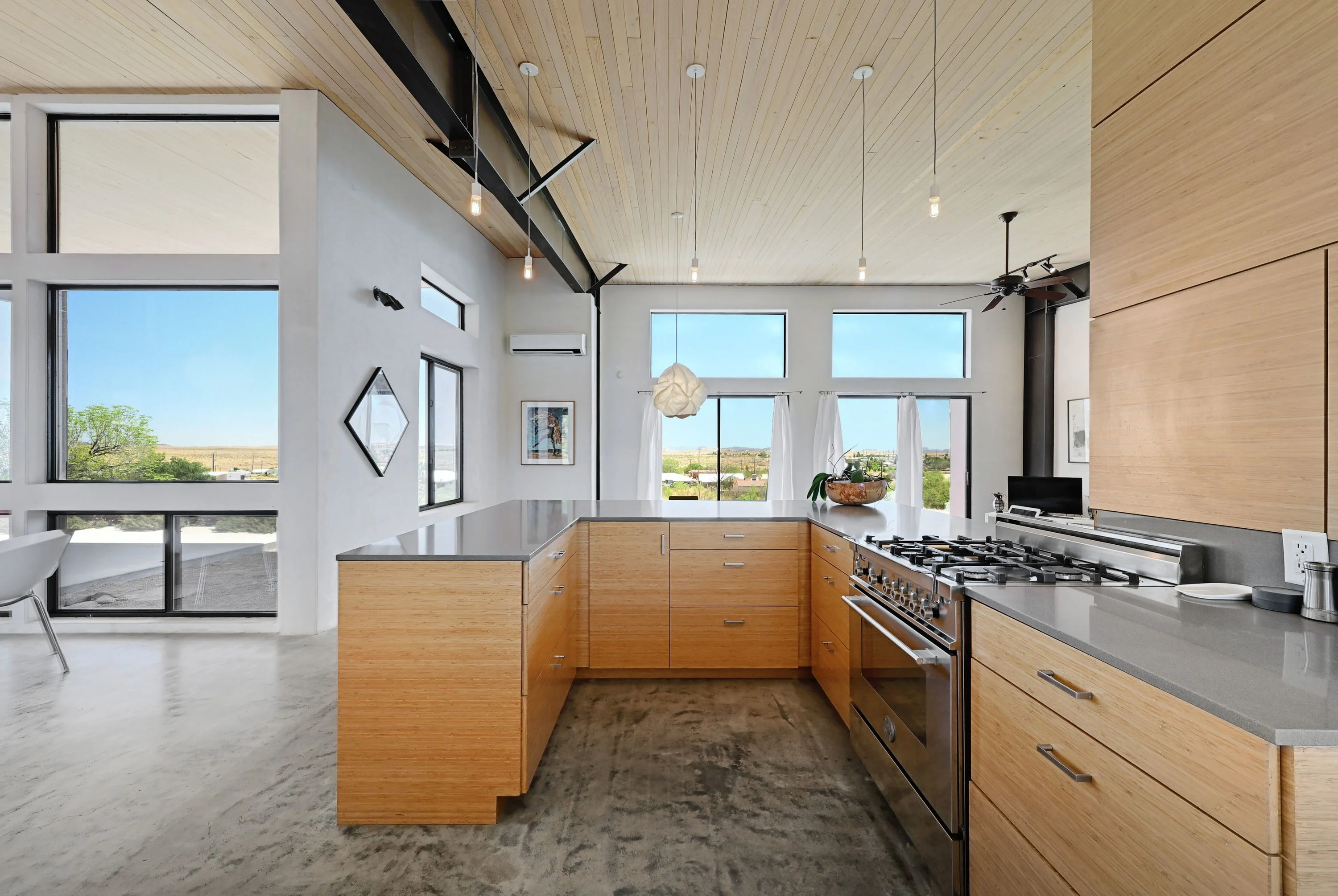 1104 N Alamito Street, Marfa, Texas 79843 - 1104-north-alamito-street-marfa-texas12_igkmnn