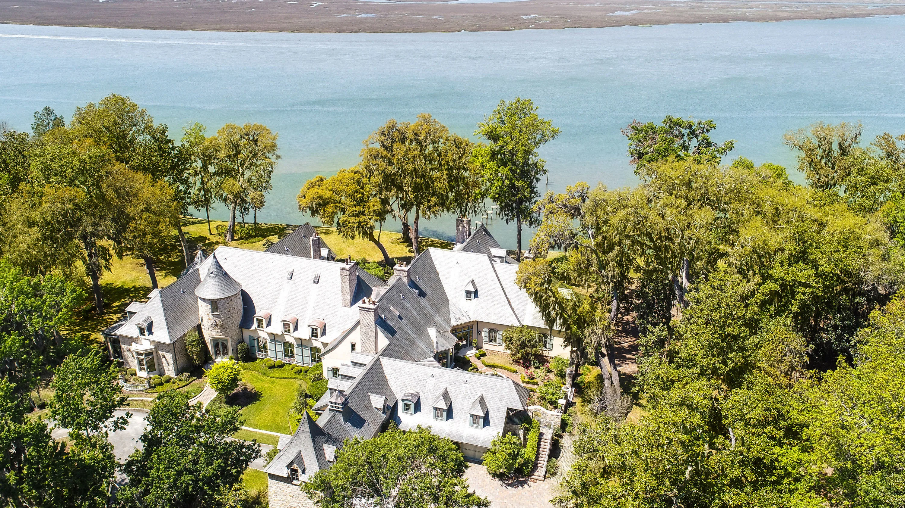 28 Seven Oaks Drive, Hilton Head Island, South Carolina 29910 - 28_seven_oaks_drive_01_dwxzom
