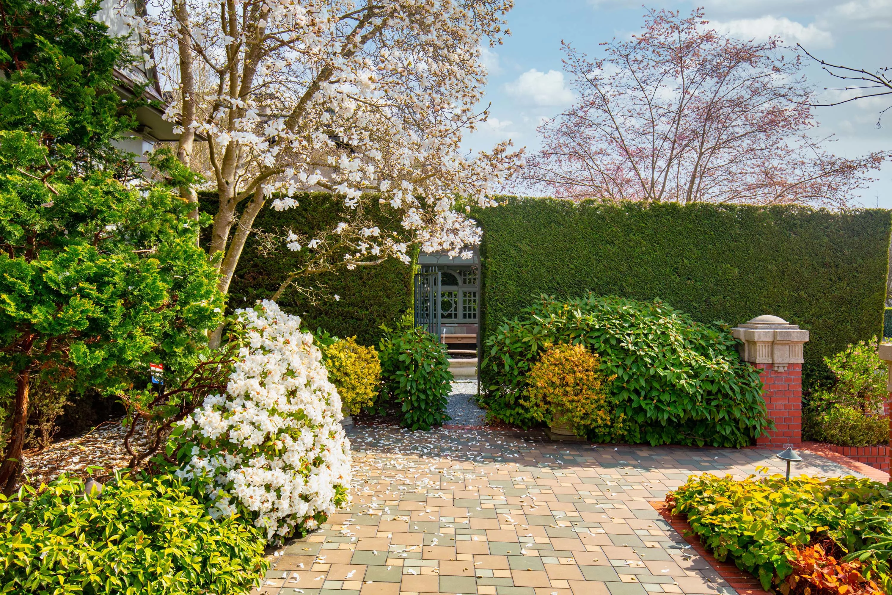 618 West Highland Drive, Seattle, Washington 98119 - 618-west-highland-drive-seattle-washington32_n72use