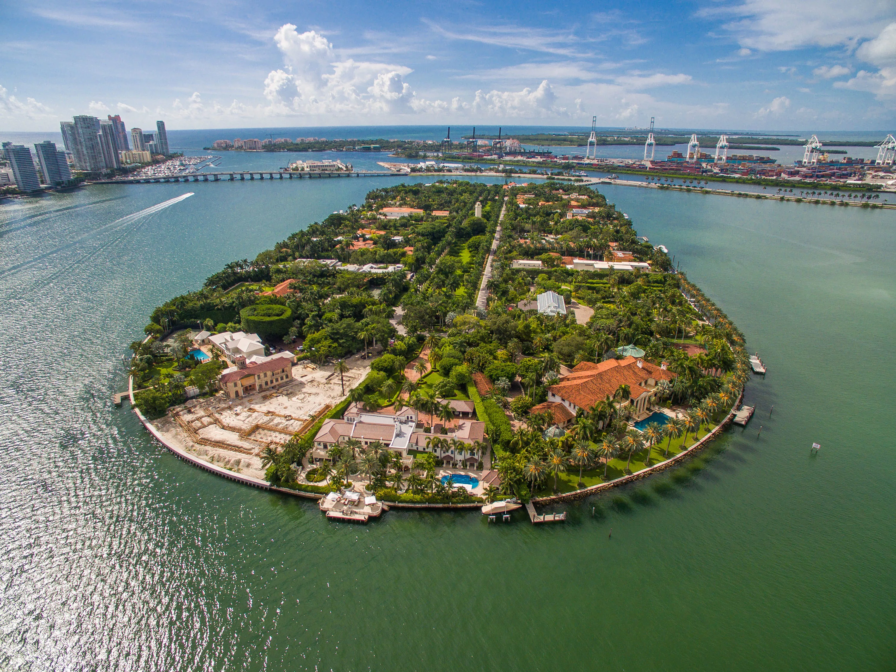 46 Star Island Drive, Miami Beach, Florida 33139 - 46-star-island-drive-miami-beach-florida01_n2iofu