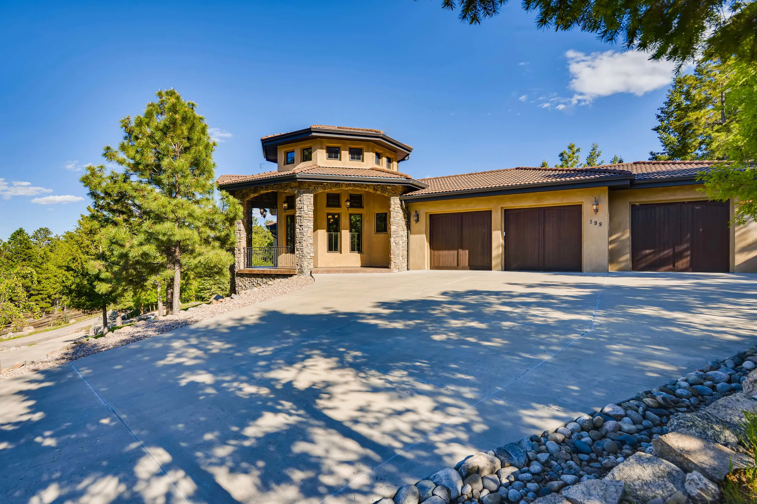 398 Irvington Court, Colorado Springs, Colorado 80906 - 398-irvington-court-colorado-springs-colorado04_kef3zy