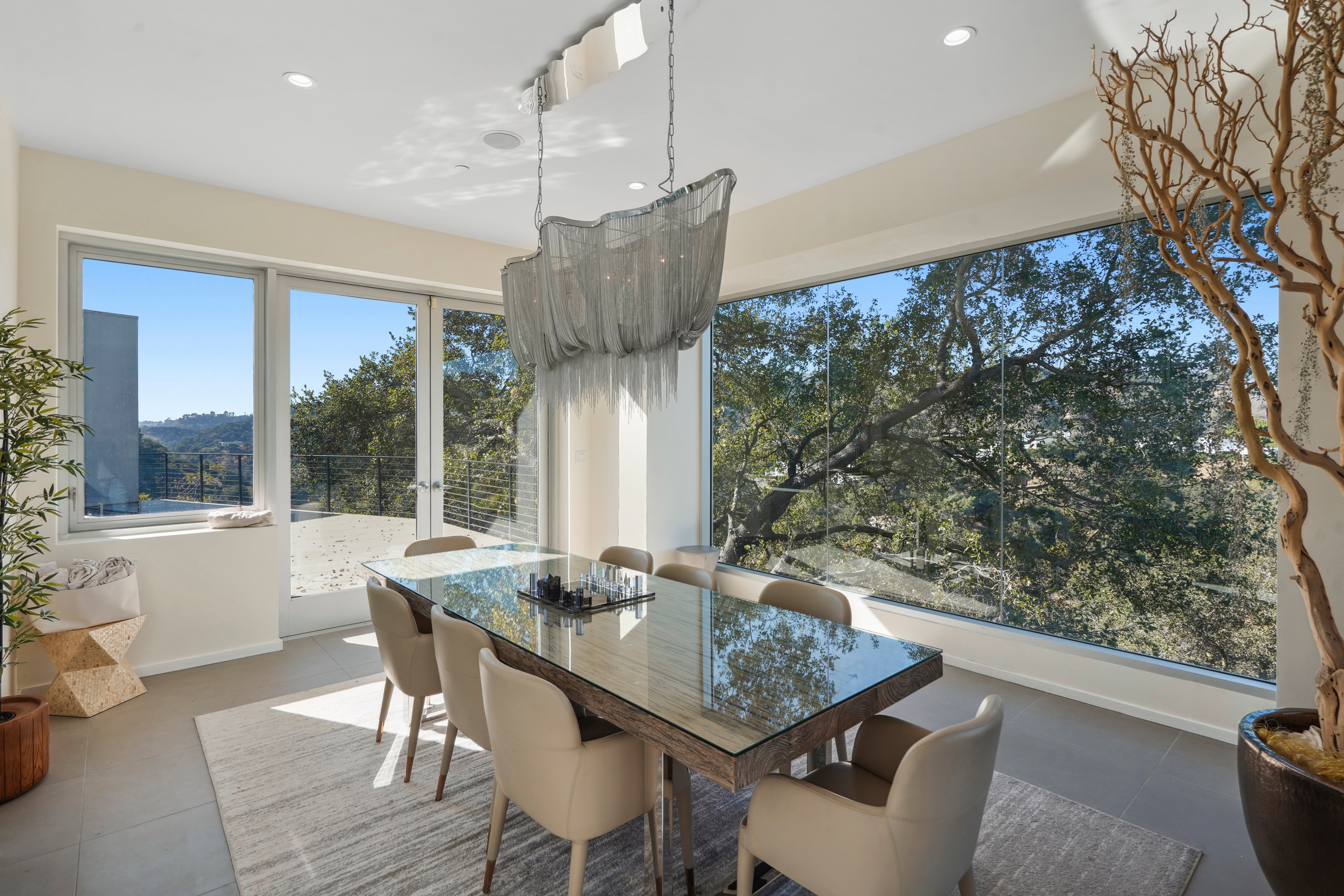 15 9716 Oak Pass Rd - Luxury Real Estate - Concierge Auctions