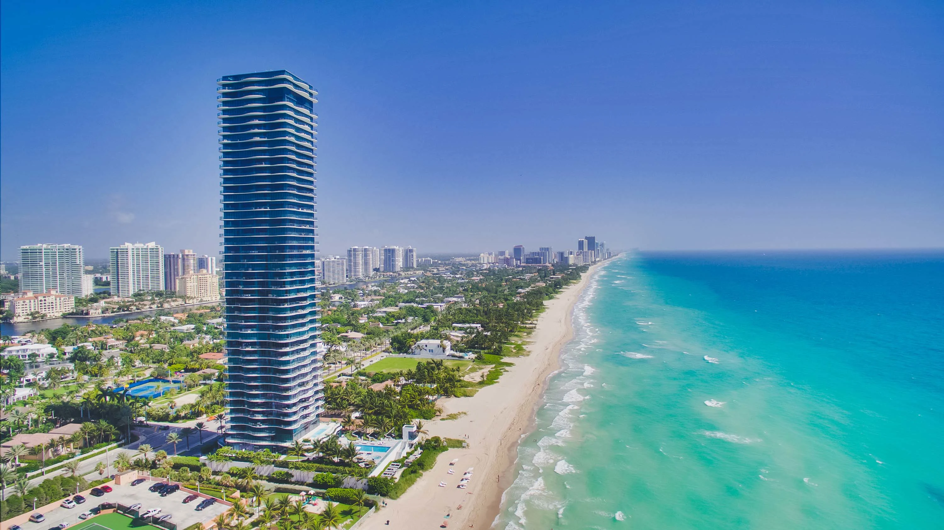 19575 Collins Avenue, The Regalia Penthouse, Miami, Florida 33160 - 19575-collins-ave-penthouse-4345_pniutw